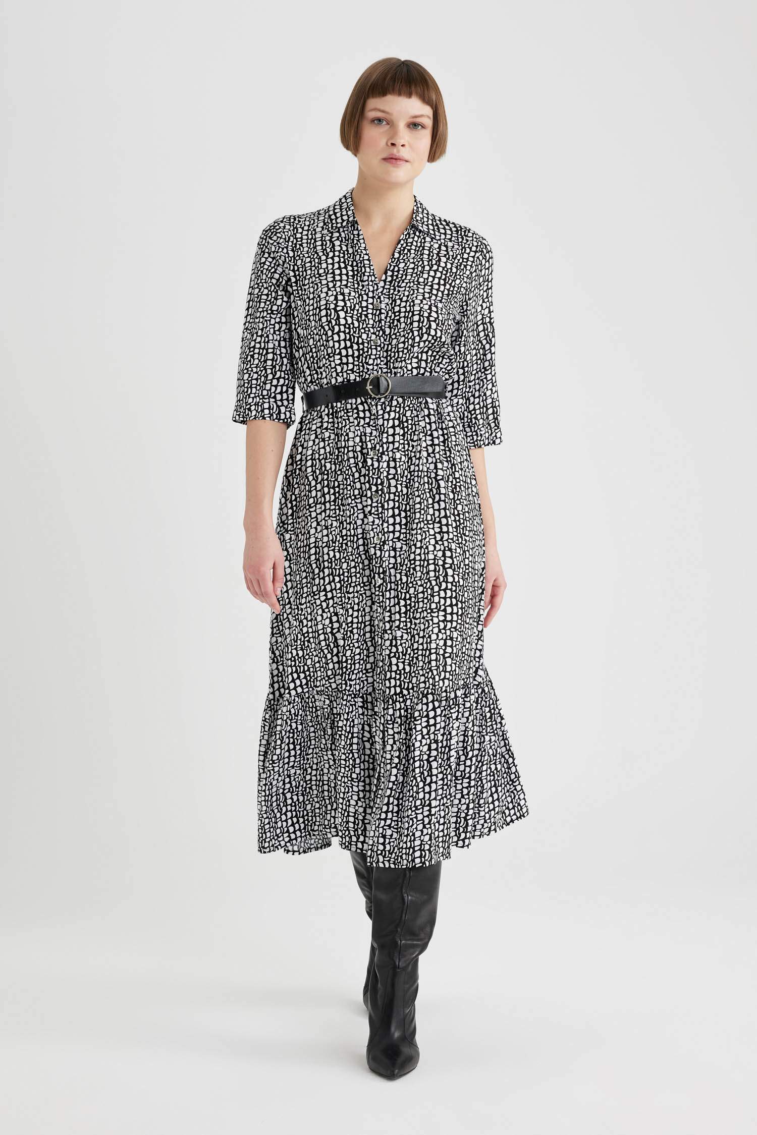 فستان ميدي نص كم بياقة قميص