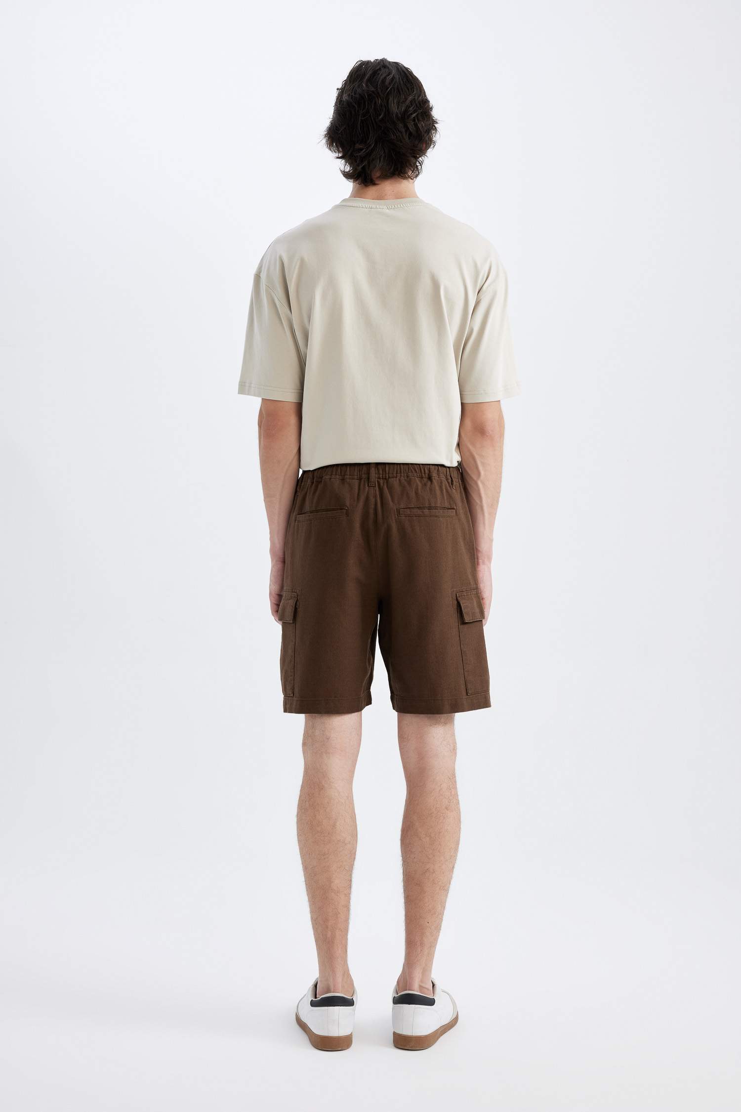 شورت كارجو قصة عادية بجيب ذو مظهر كتان