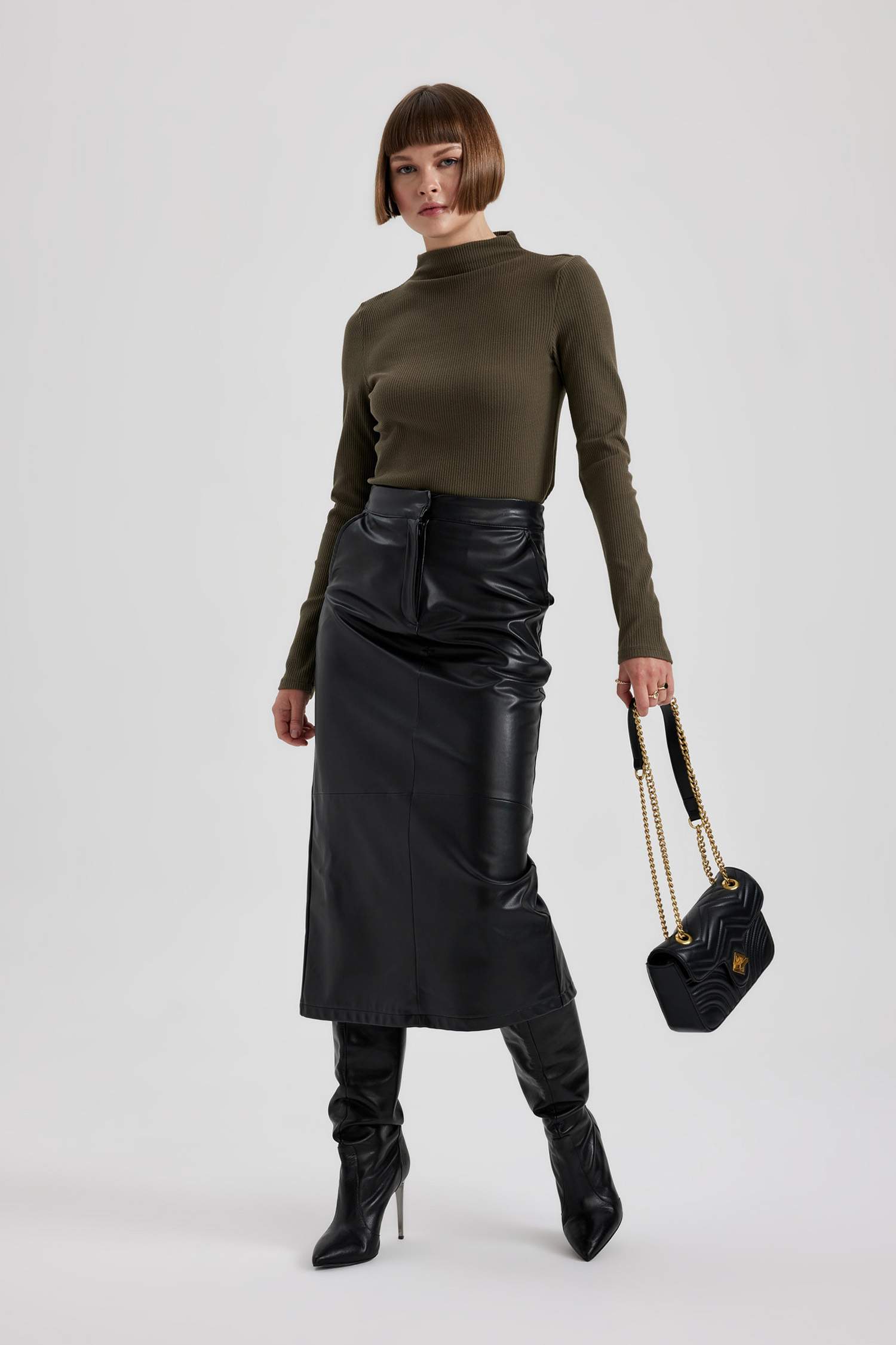 Slim Fit Turtleneck Corduroy Long Sleeve T-Shirt