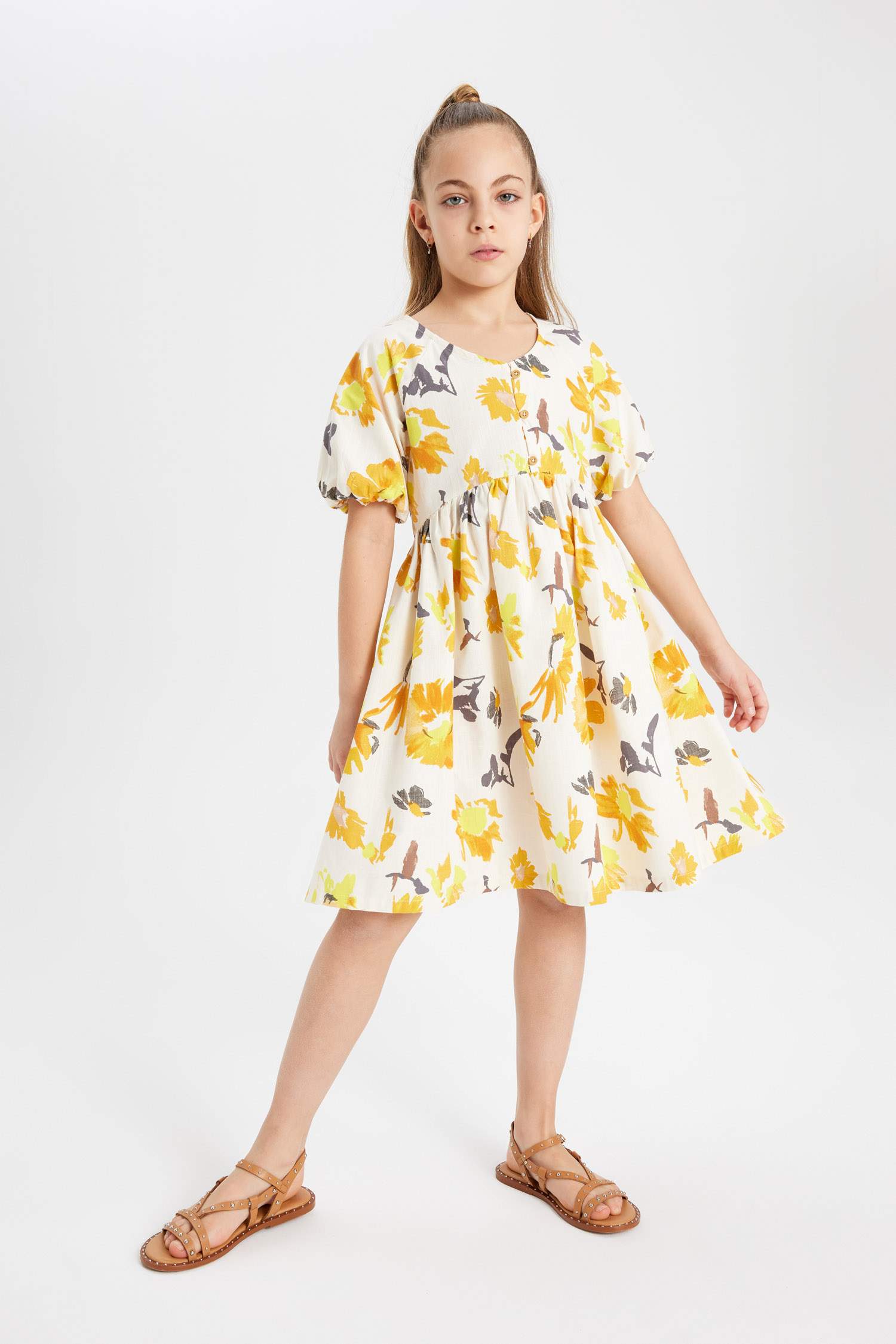 Regular Fit Short Sleeve Woven Dress