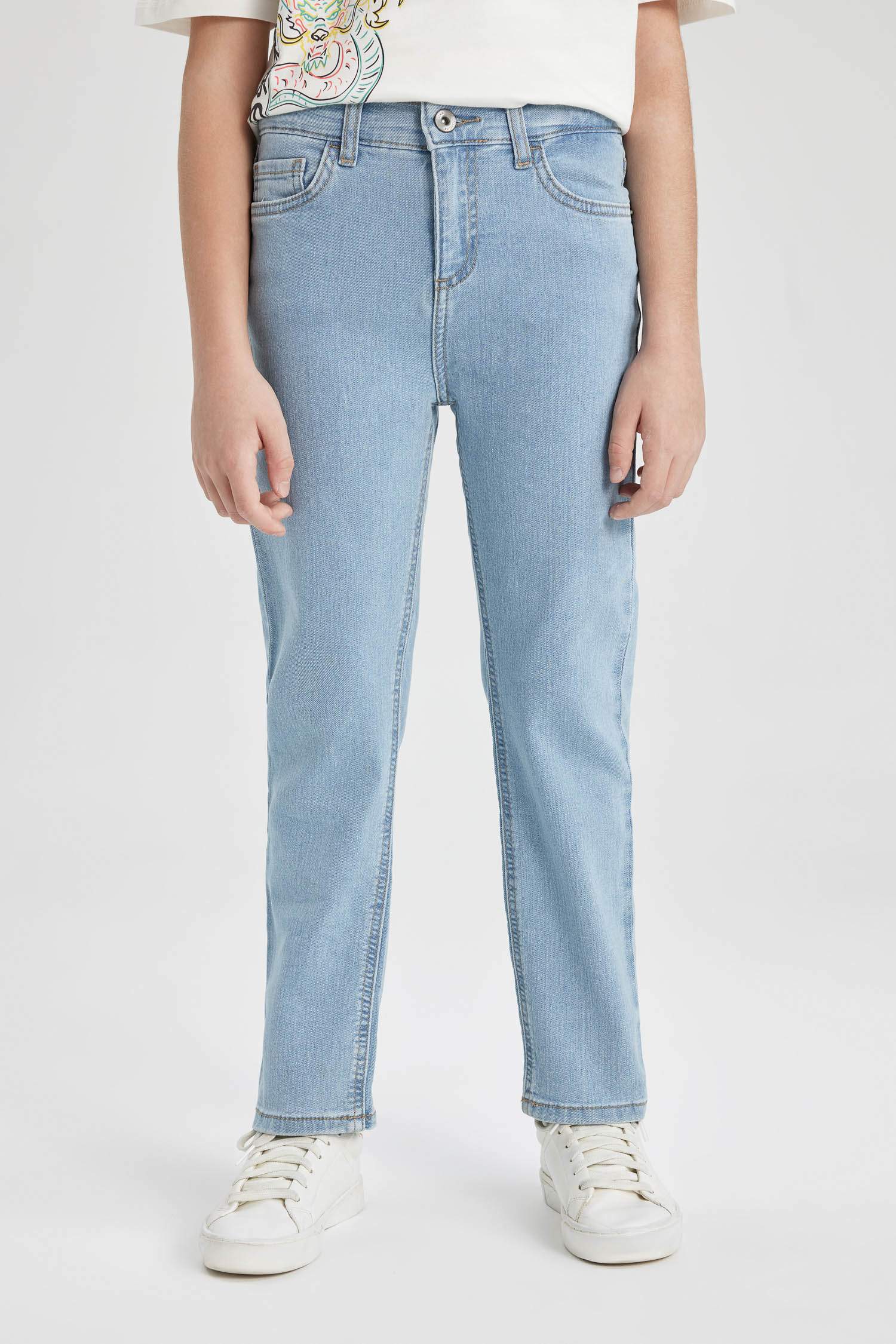 بنطرون جينز ولادي قصة مستقيمة ستاندارت