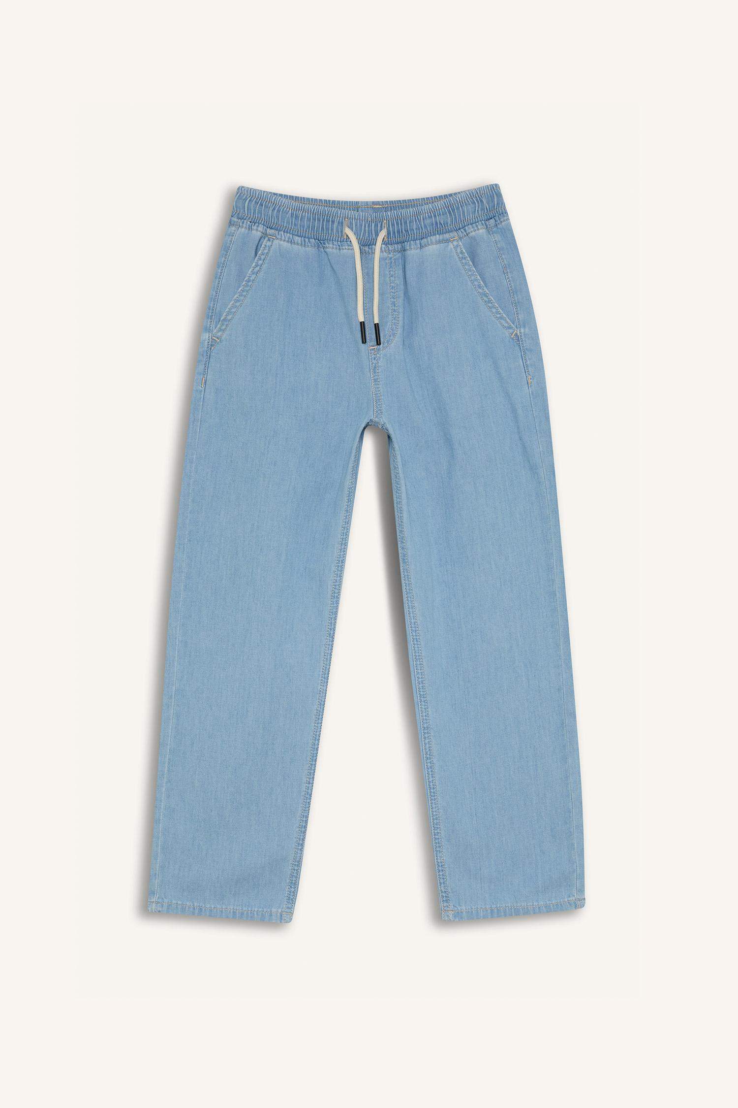 Boy Straight Fit Straight Leg Jeans