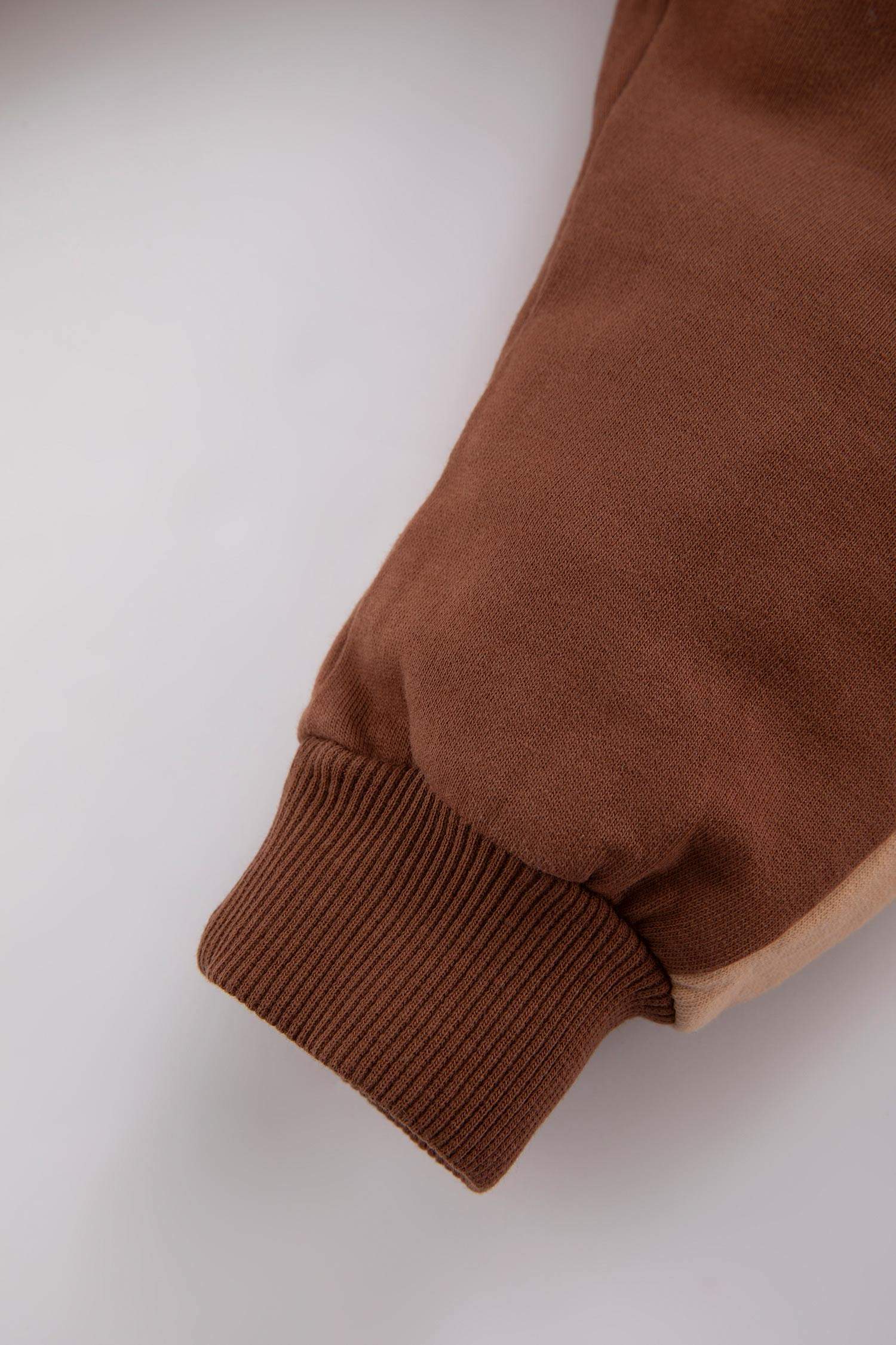 Regular Fit Color Block Elastic Band Trousers