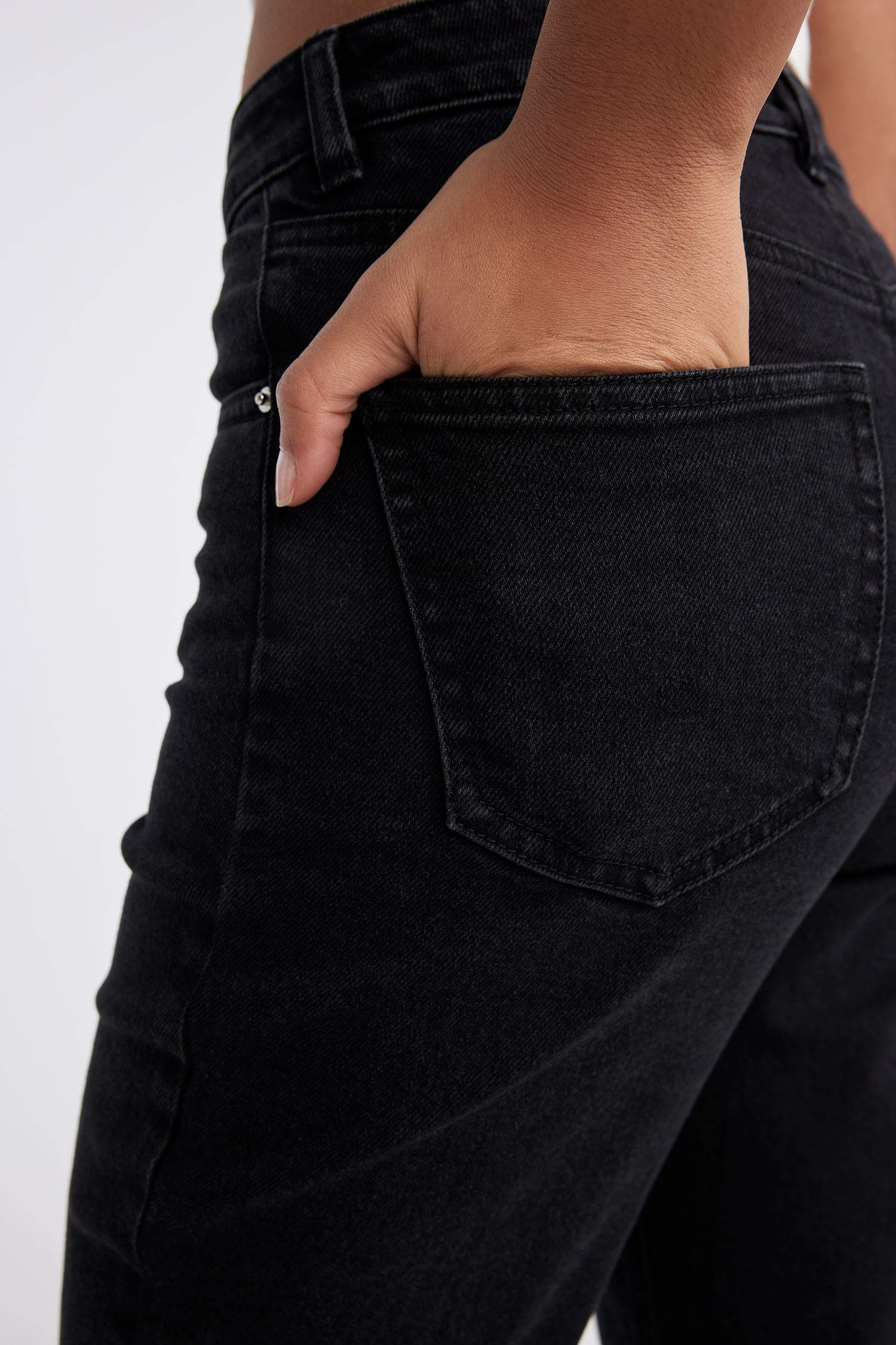 Mary Vintage Straight Fit High Waist Ankle Length Jeans