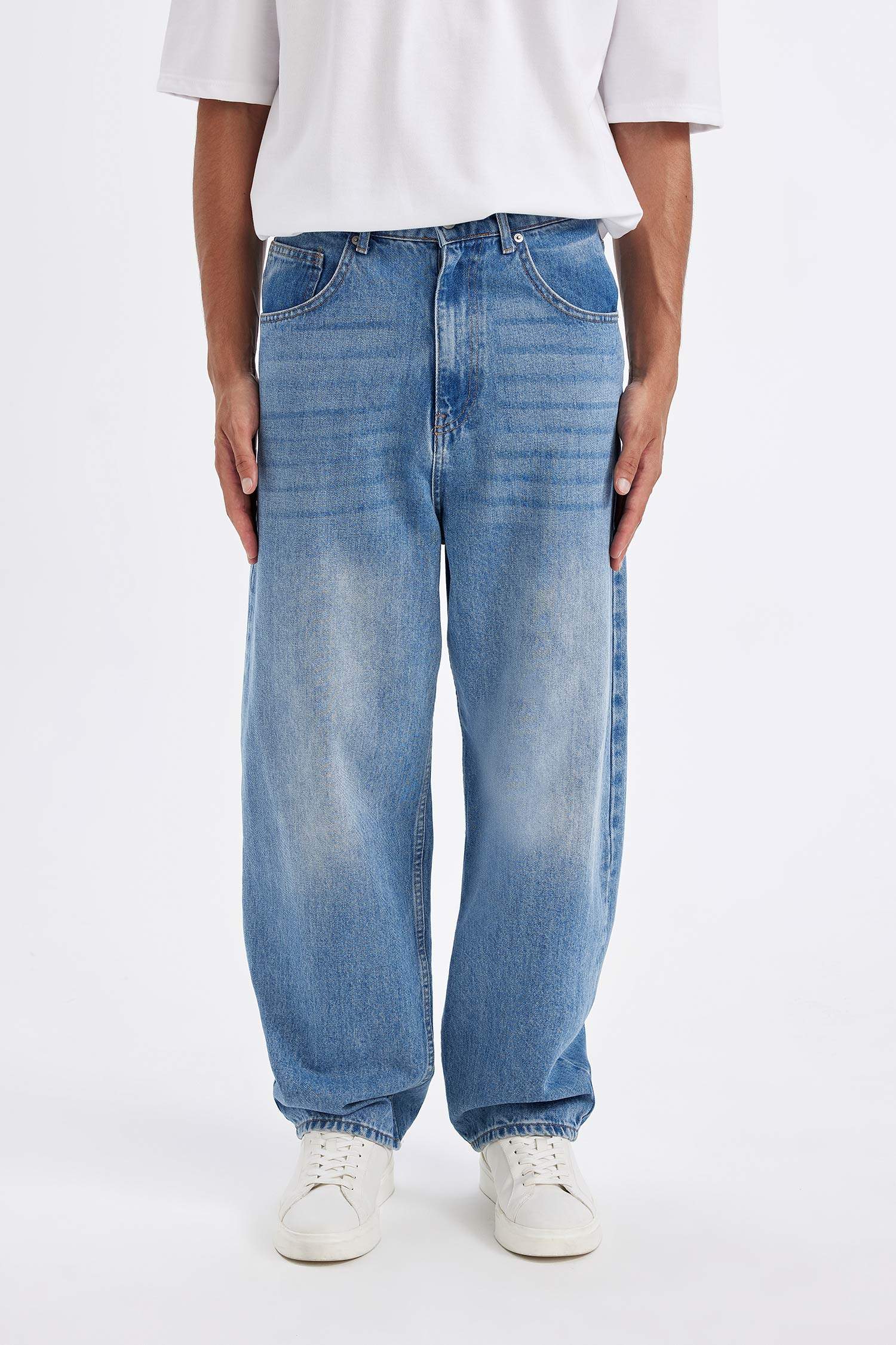 Baggy Fit Normal Waist Wide Leg Jeans