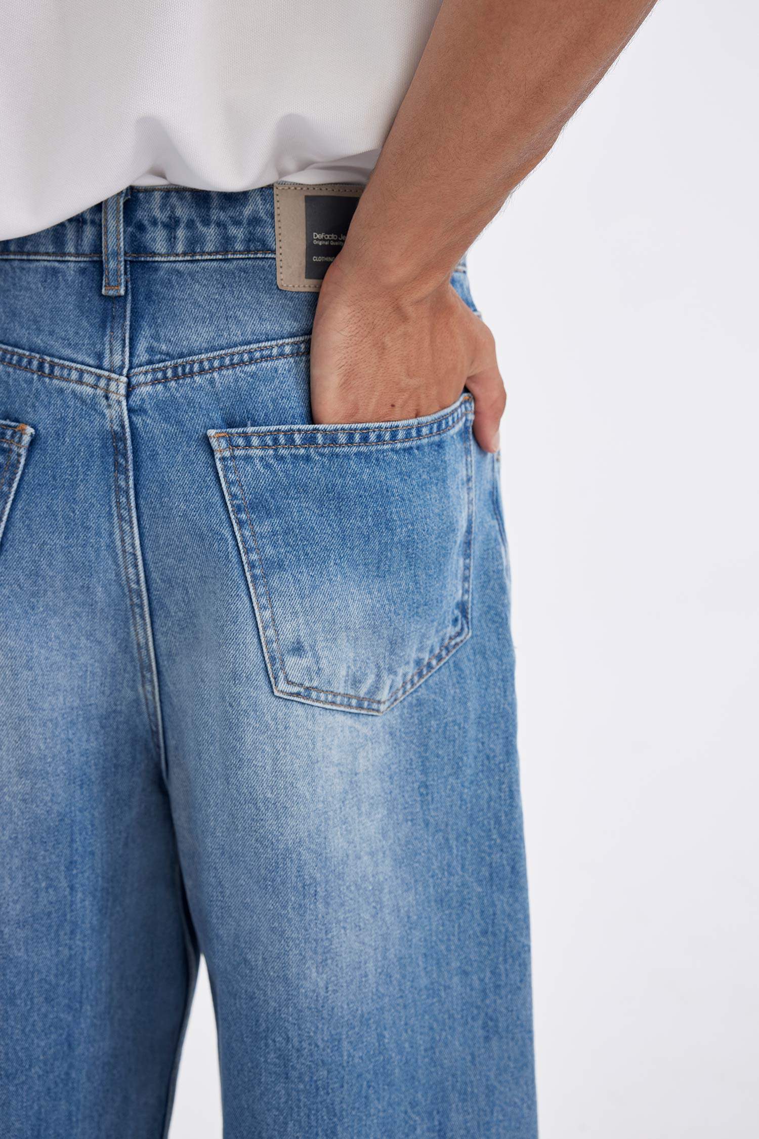 Baggy Fit Normal Waist Wide Leg Jeans