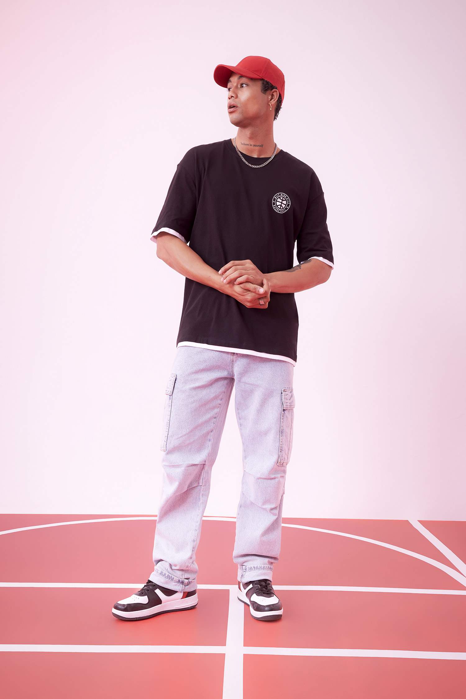 تيشيرت واسع برقبة مستديرة من دنفر ناغتس