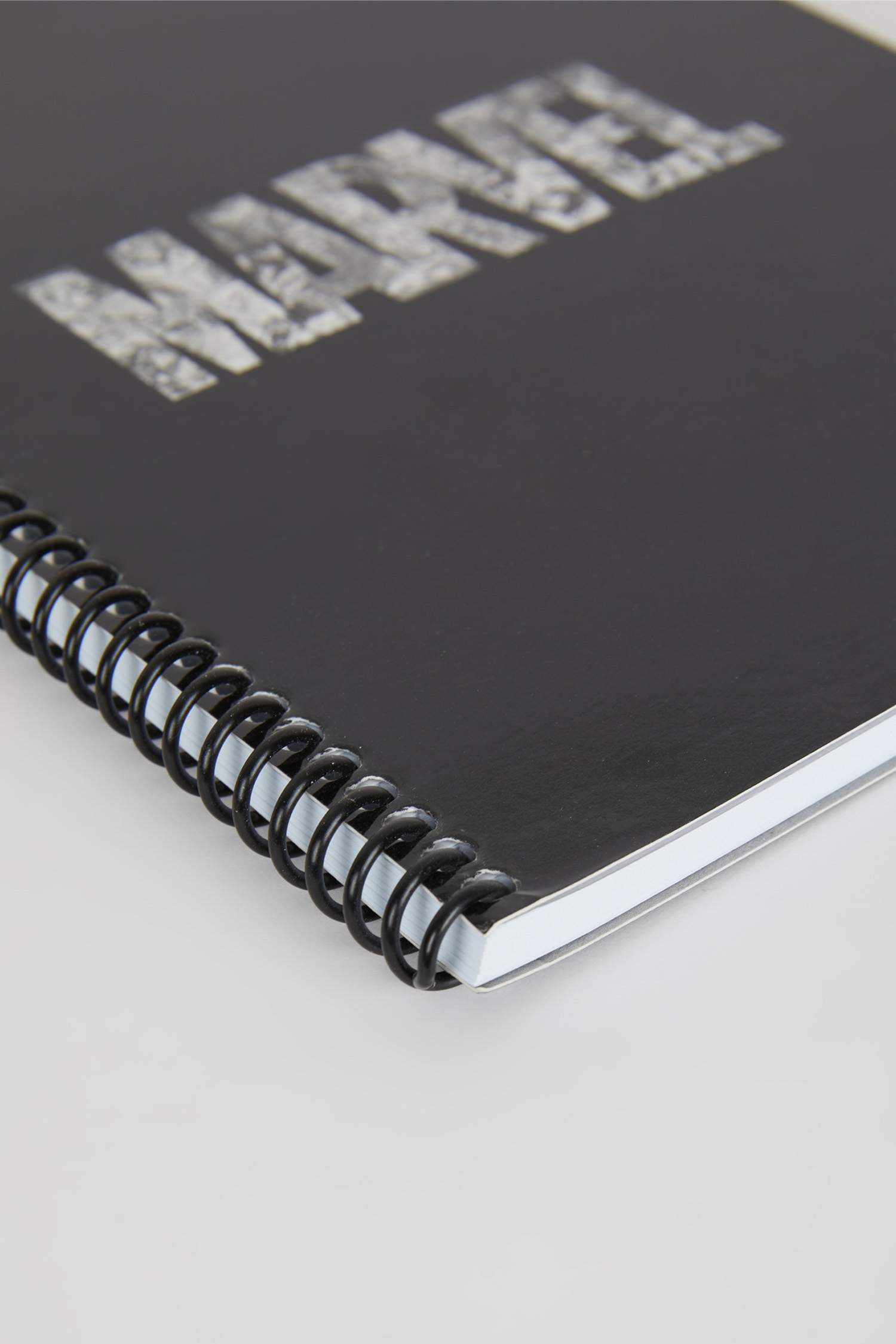 Marvel Desenli Kareli Spiralli 16,5x22,5 cm Not Defteri