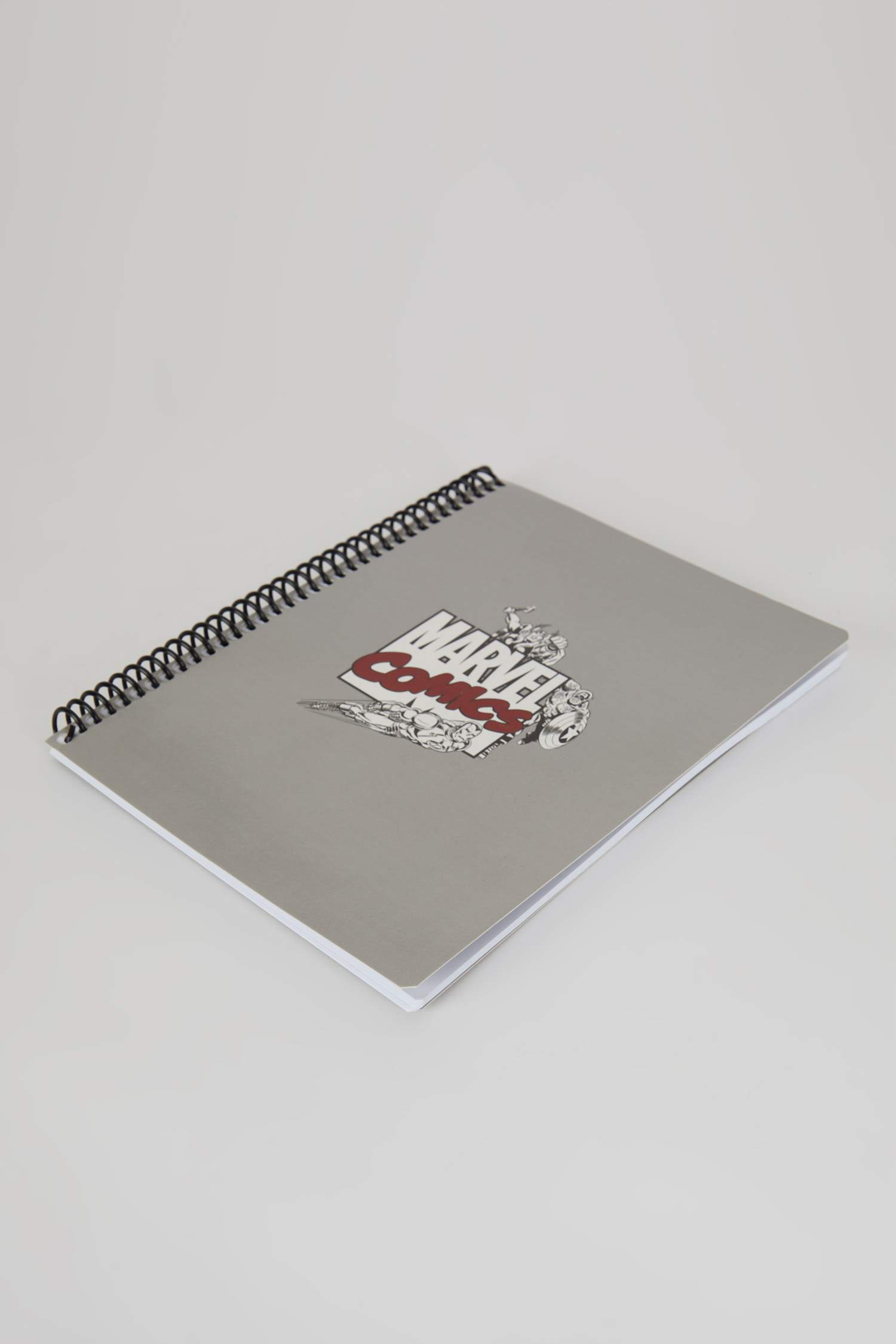 Marvel Desenli Kareli Spiralli 16,5x22,5 cm Not Defteri