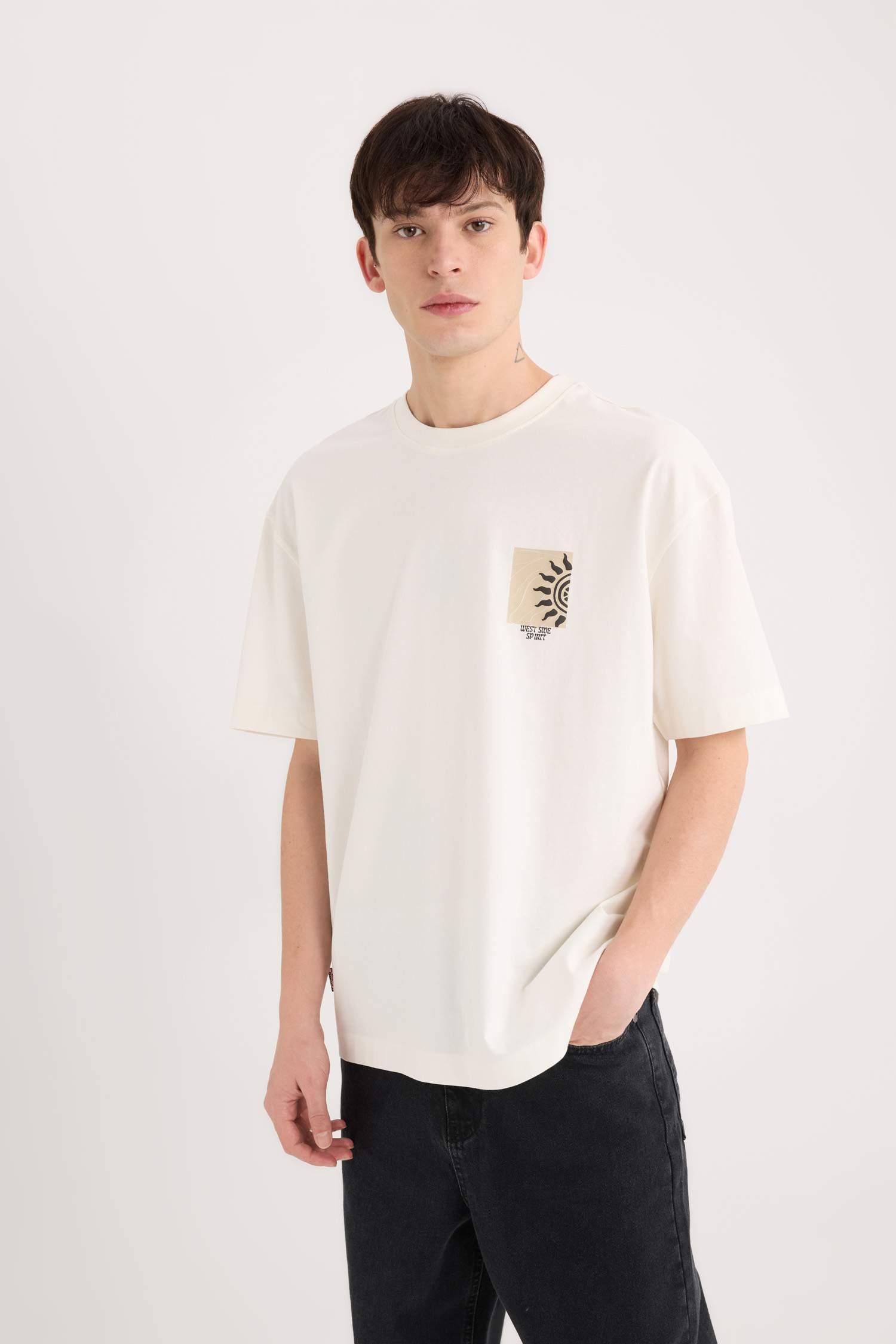 Oversize Fit Crew Neck Printed Short Sleeve T-Shirt