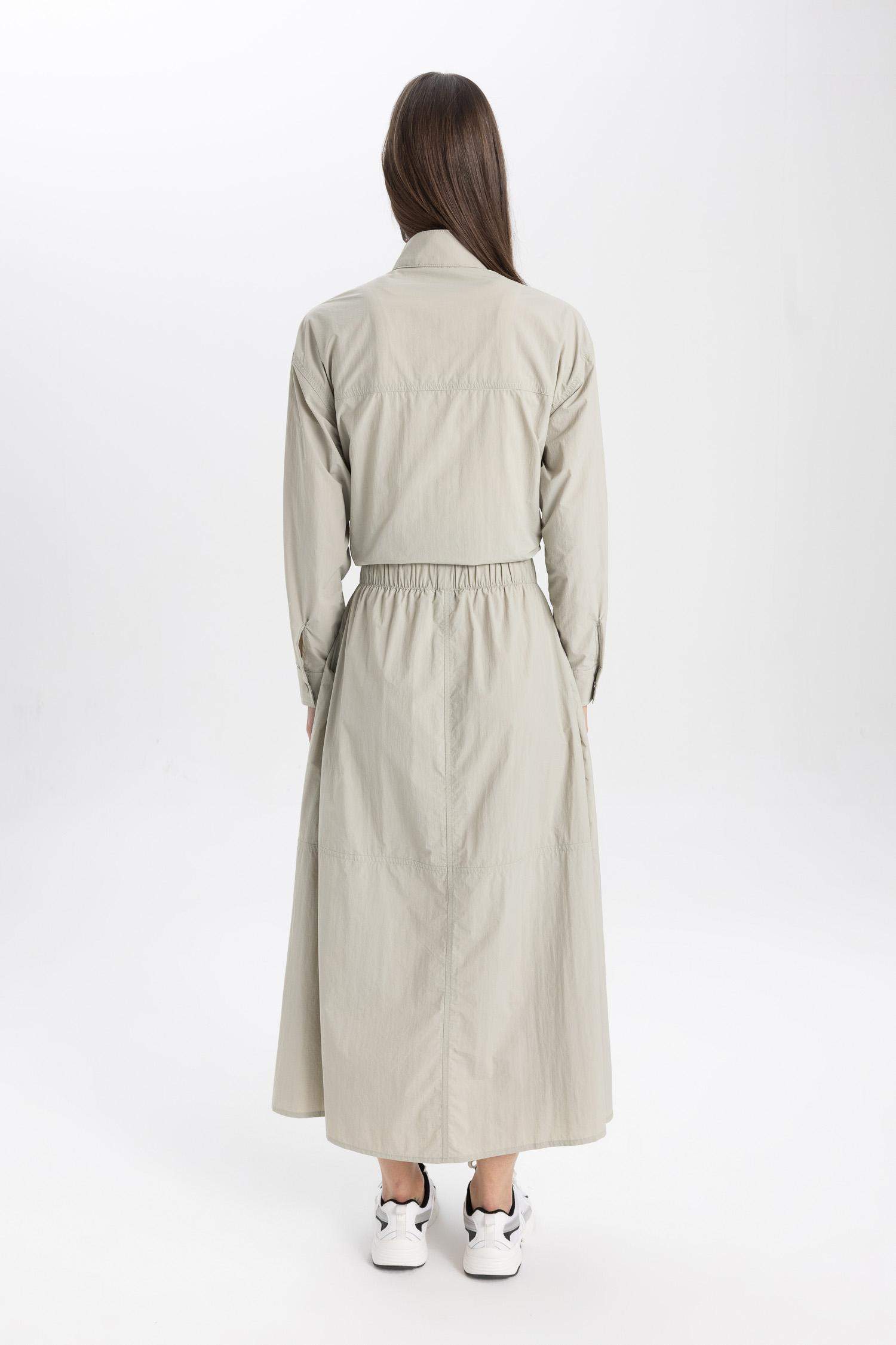 تنورة طويلة بقصة A