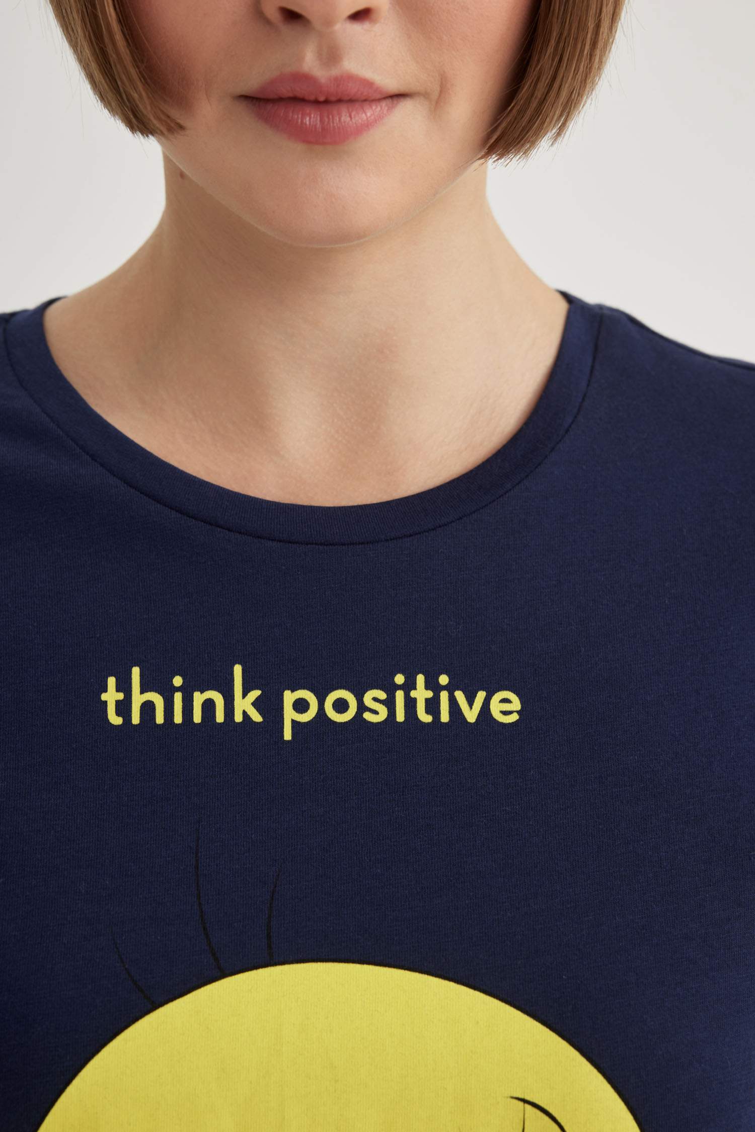 Fall in Love Looney Tunes Regular Fit 2 Piece Pajama Set