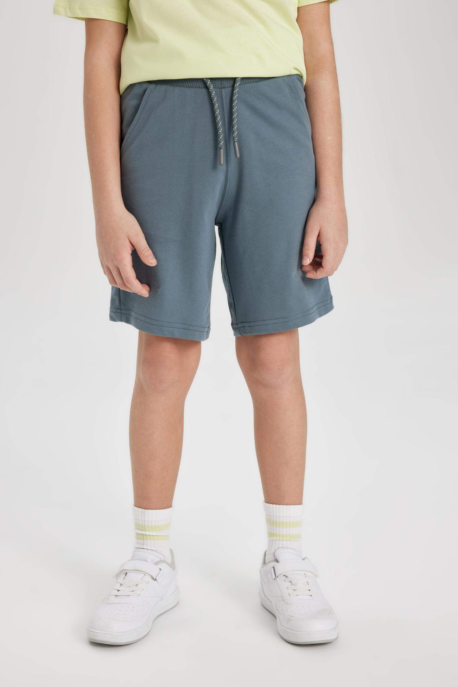 شورت اولادي بيزك خفيف قصة عادية