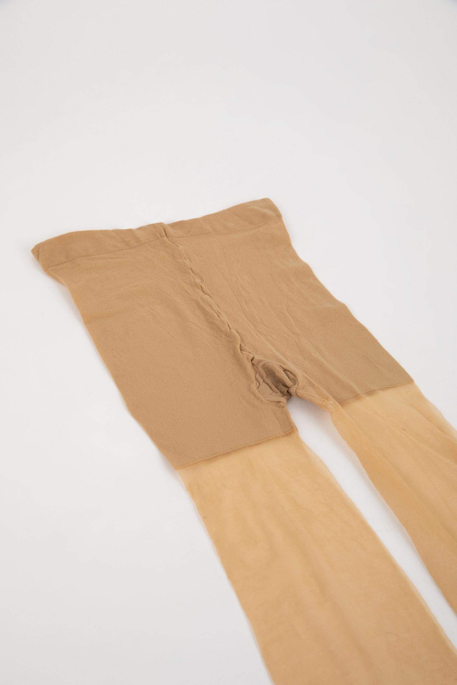 	Kadın Ten 15 Denye Külotlu Çorap