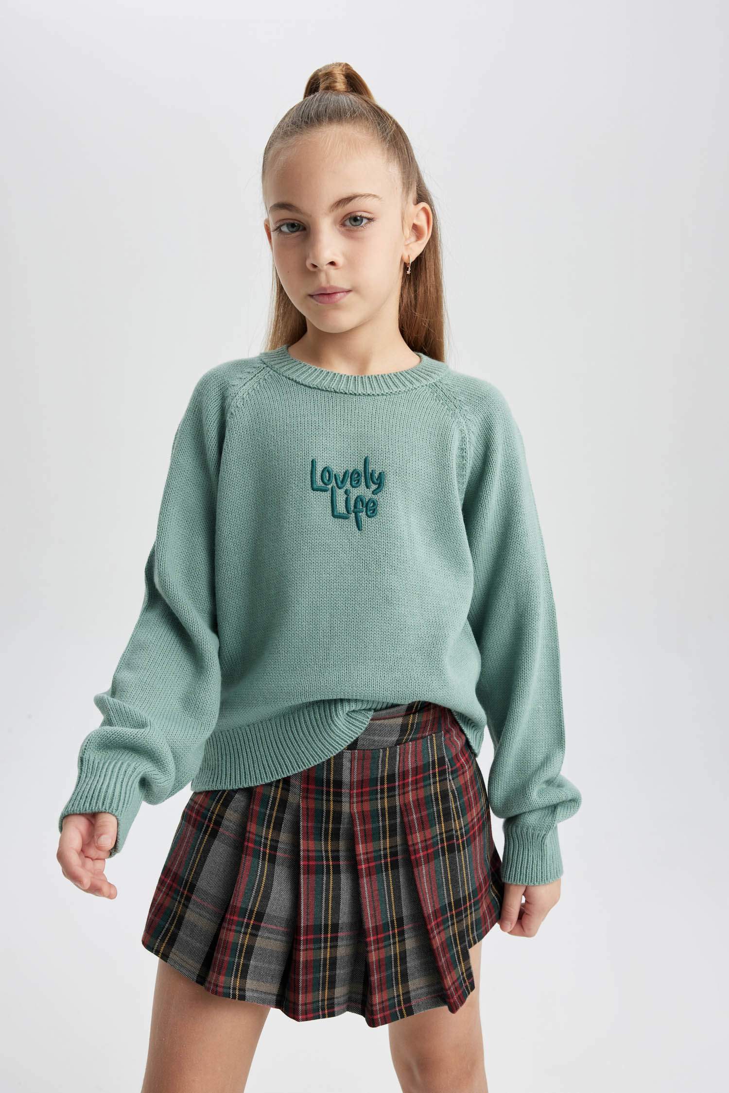 Girl Regular Fit Crew Neck Pullover