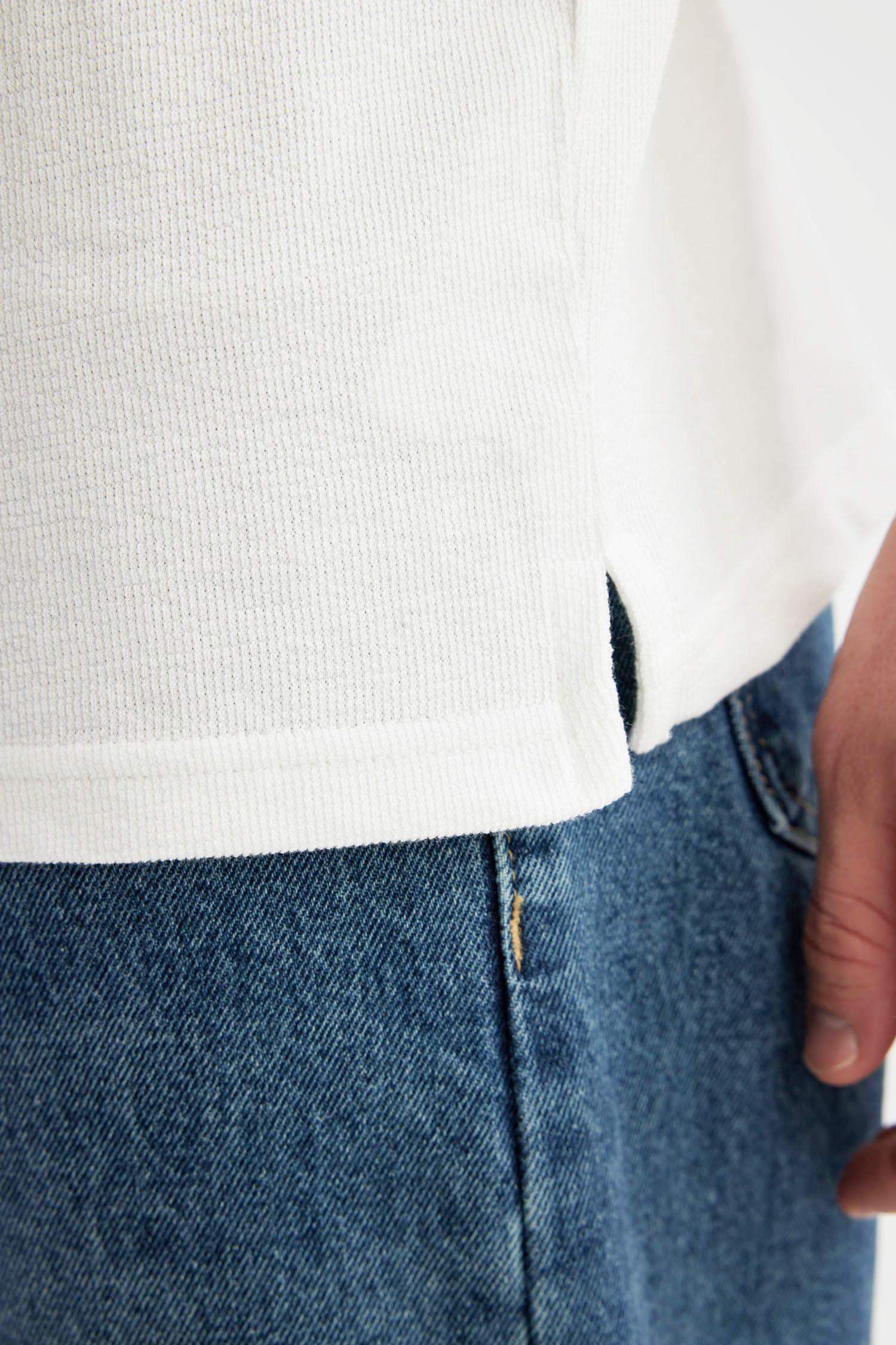 تيشيرت قطن نص كم مطبوع قصة مريحة برقبة مستديرة