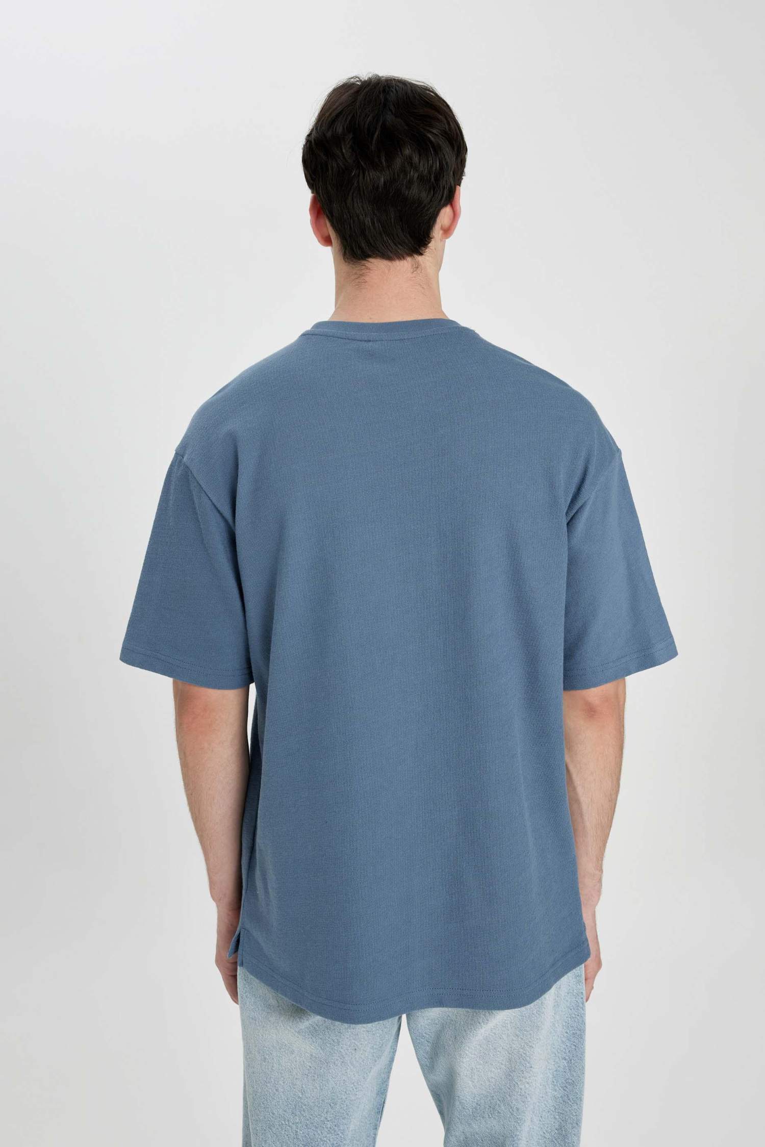 تيشيرت نص ردن مطبوع قصة مريحة بياخة مستديرة