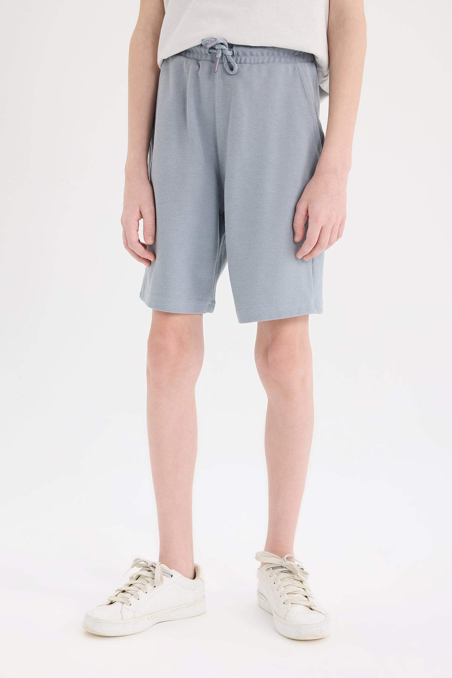 Детские шорты из пике с резинкой на талии и карманами