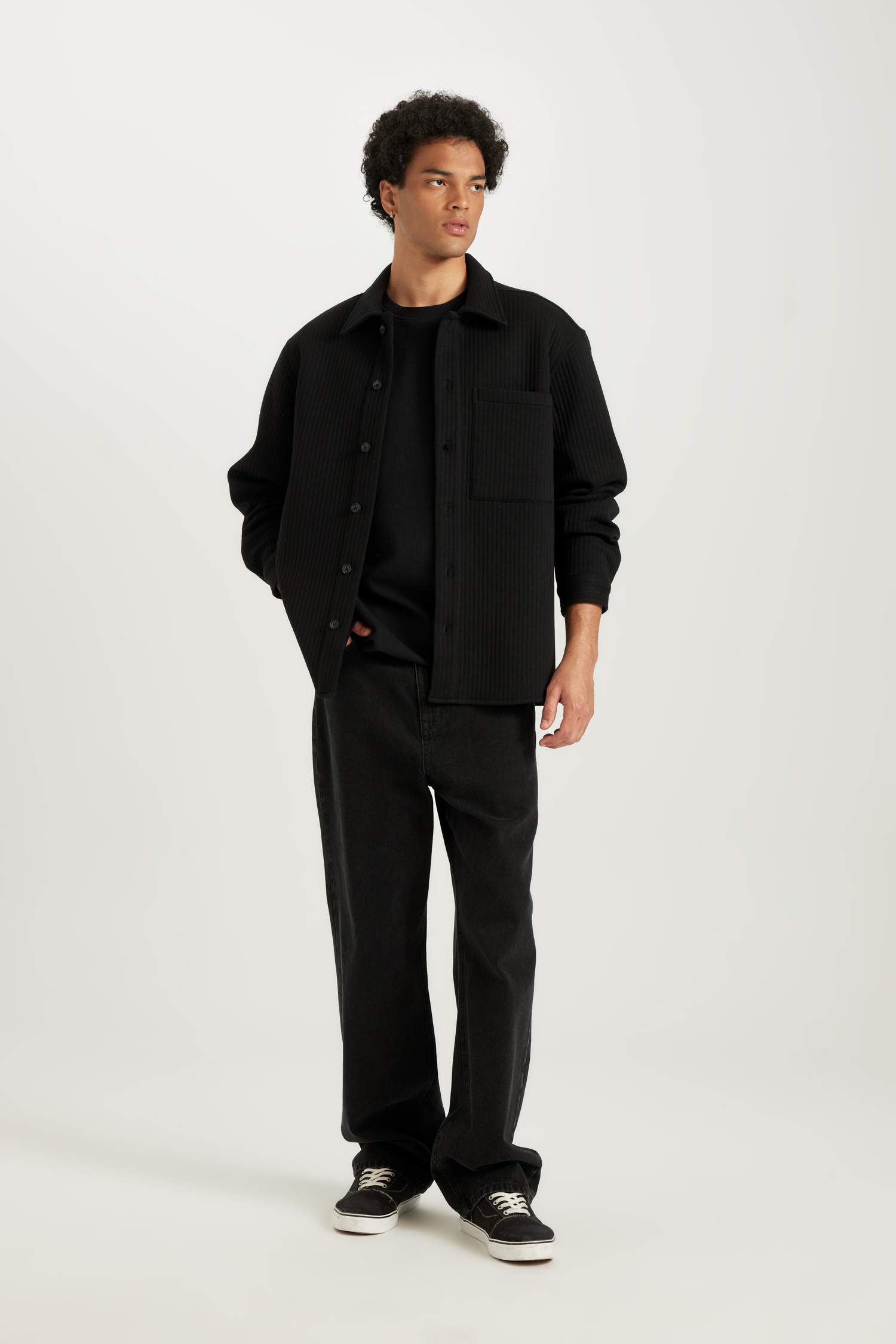 قميص كم طويل محبوك قصة عادية