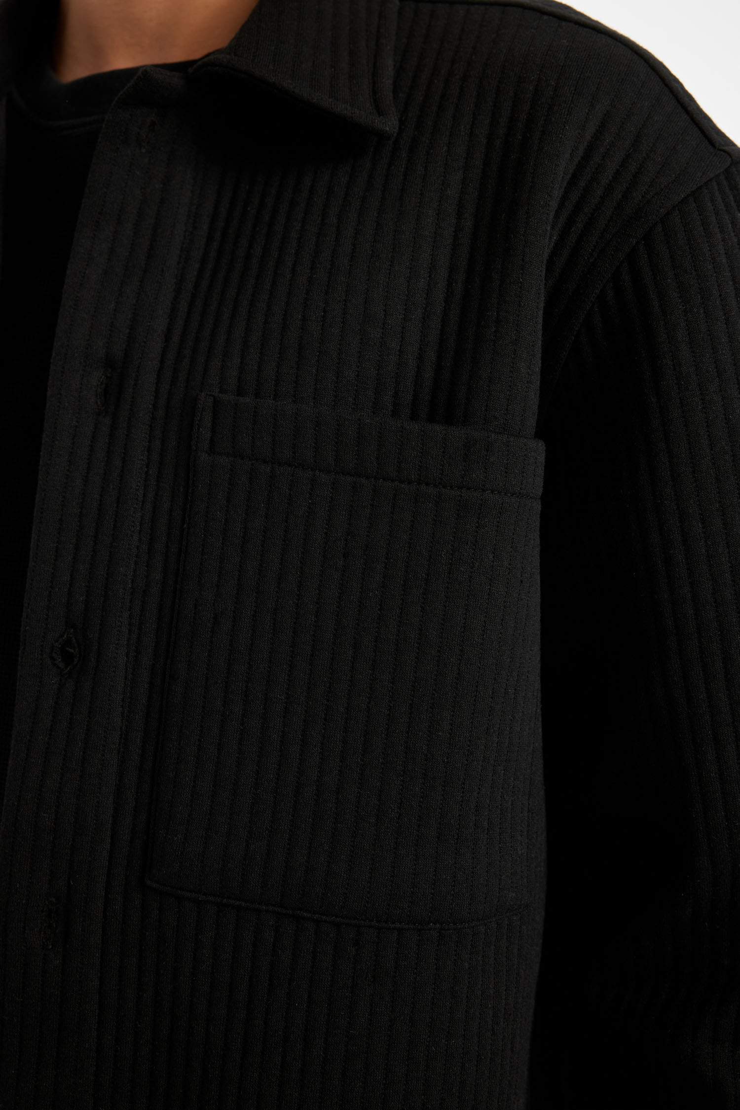 قميص كم طويل محبوك قصة عادية