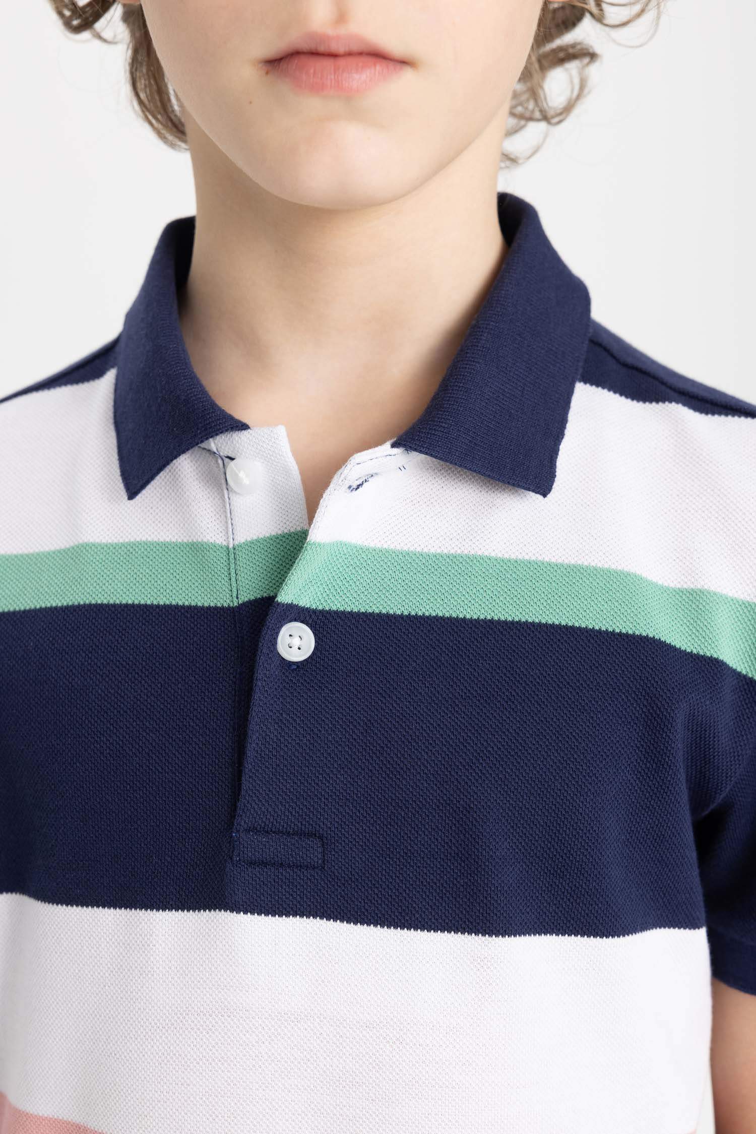 تيشيرت بولو نص ردن بيكة قصة عادية