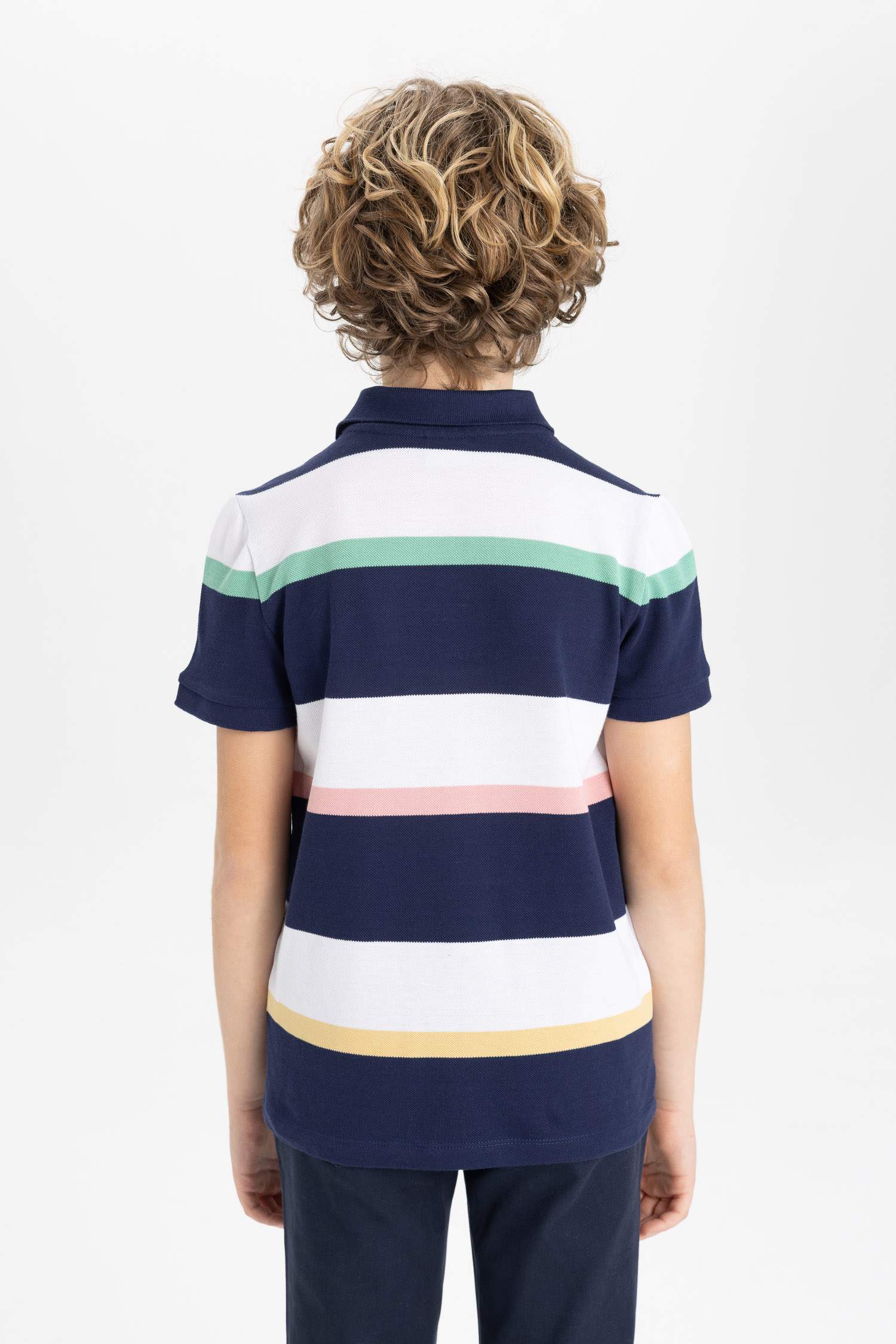 تيشيرت بولو نص ردن بيكة قصة عادية