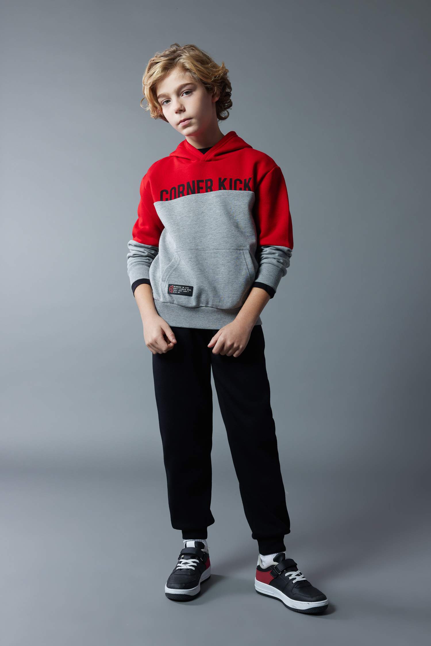 Erkek Çocuk Kapüşonlu Baskılı Kalın Sweatshirt