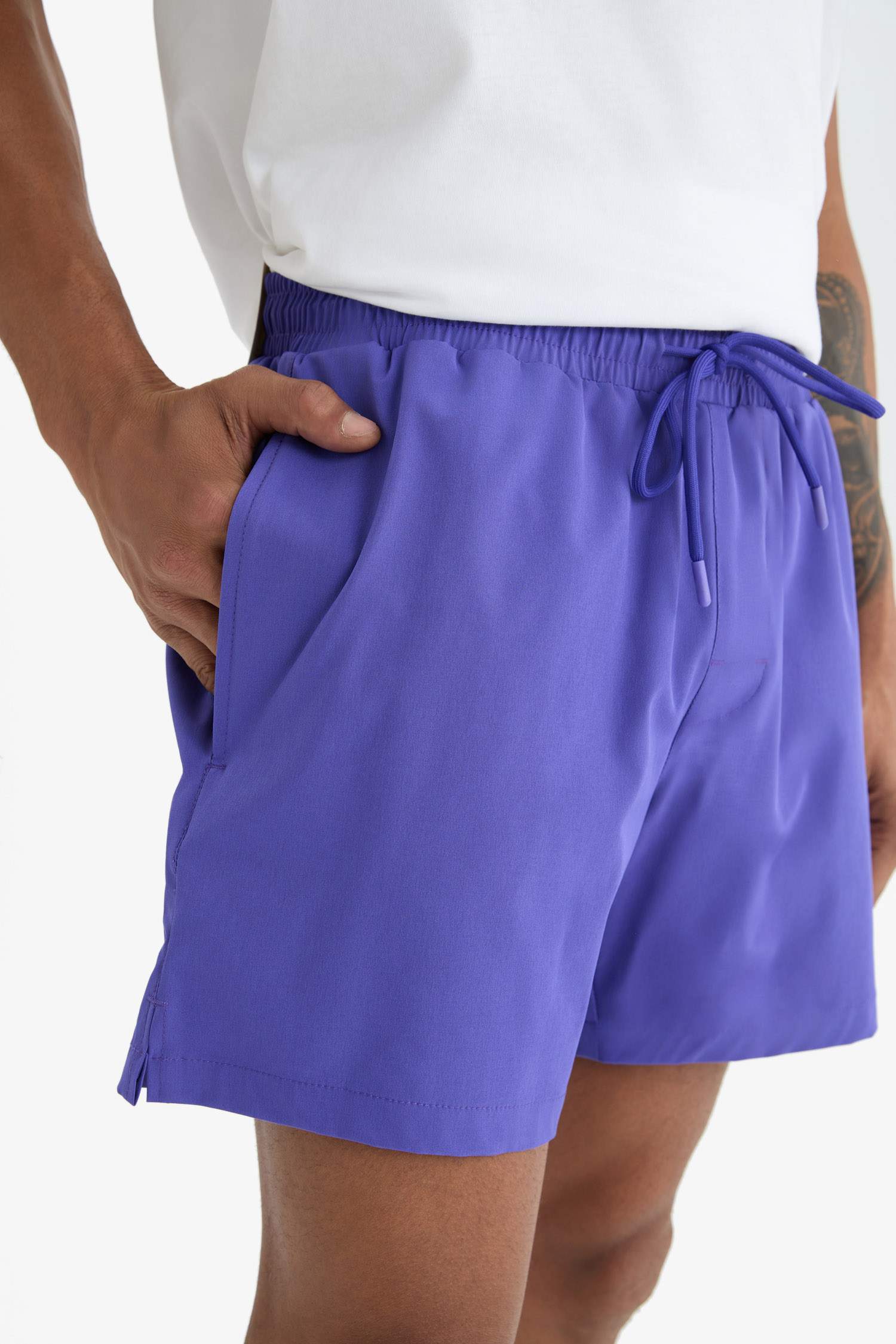 DeFactoFit Sporcu Baskılı Esnek Dokulu Kısa Boy Deniz Şortu