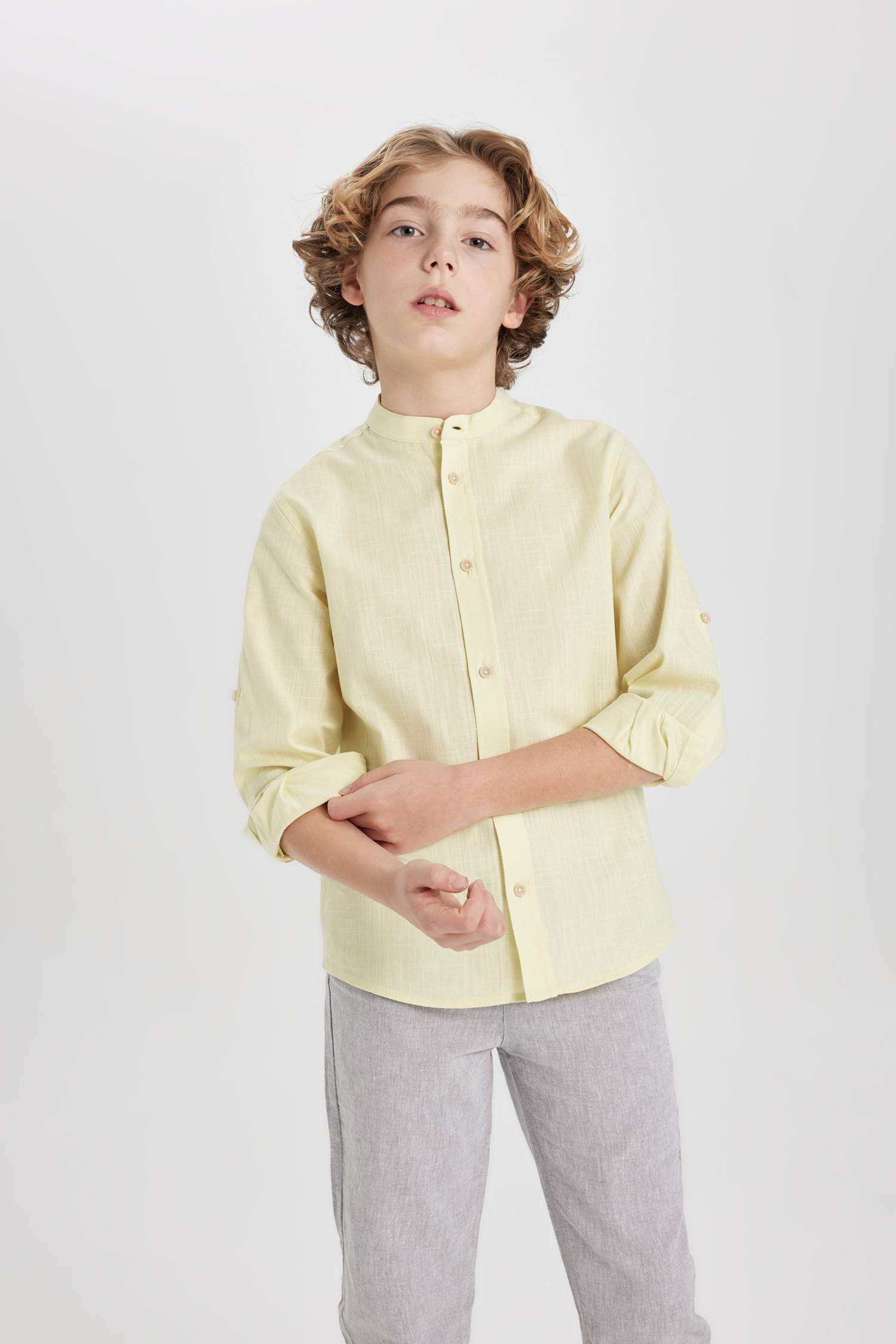 Erkek Çocuk Dik Yaka Basic Düz Uzun Kollu Gömlek
