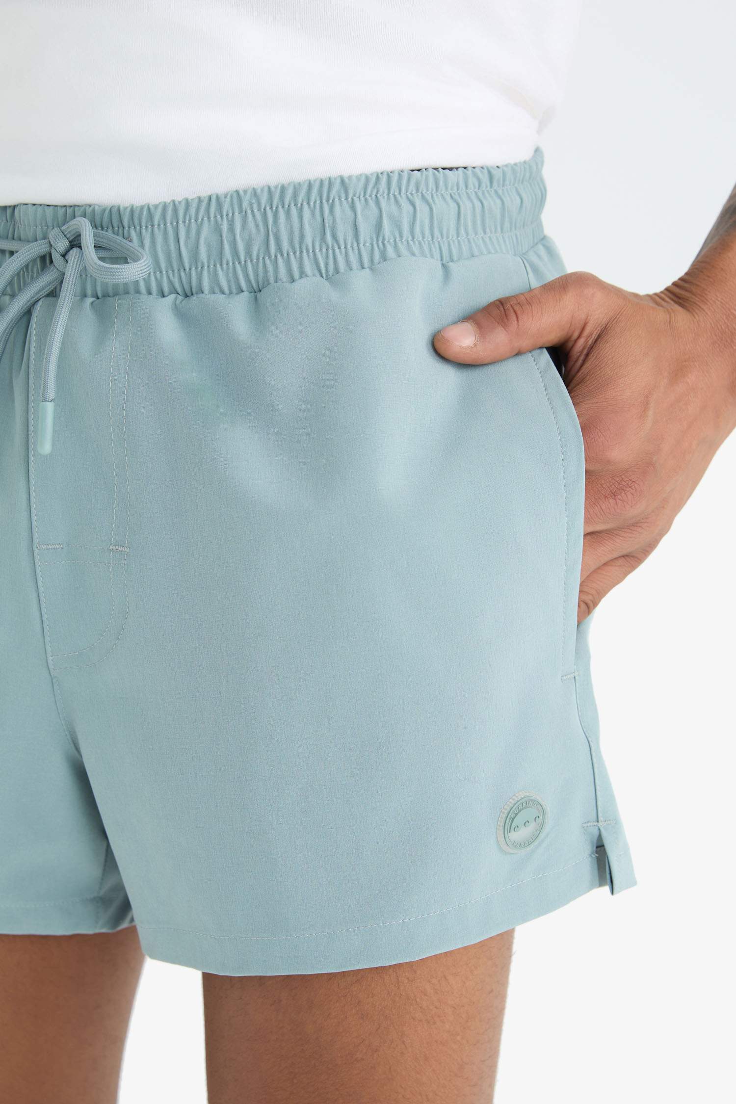 DeFactoFit Andy Baskılı Esnek Dokulu Kısa Boy Sporcu Deniz Şortu