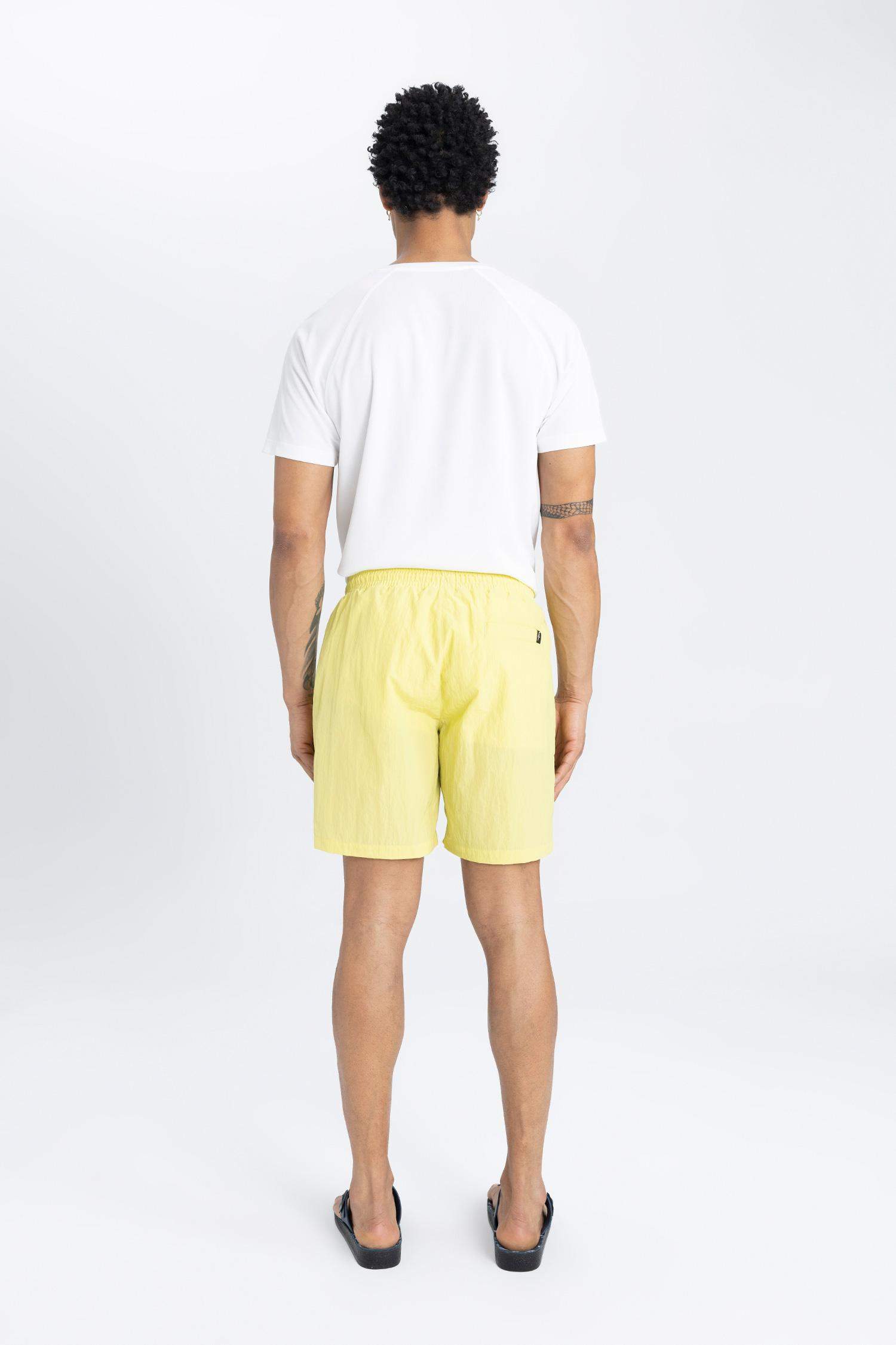 شورت بحر قصير قصة عادية من DeFactoFit