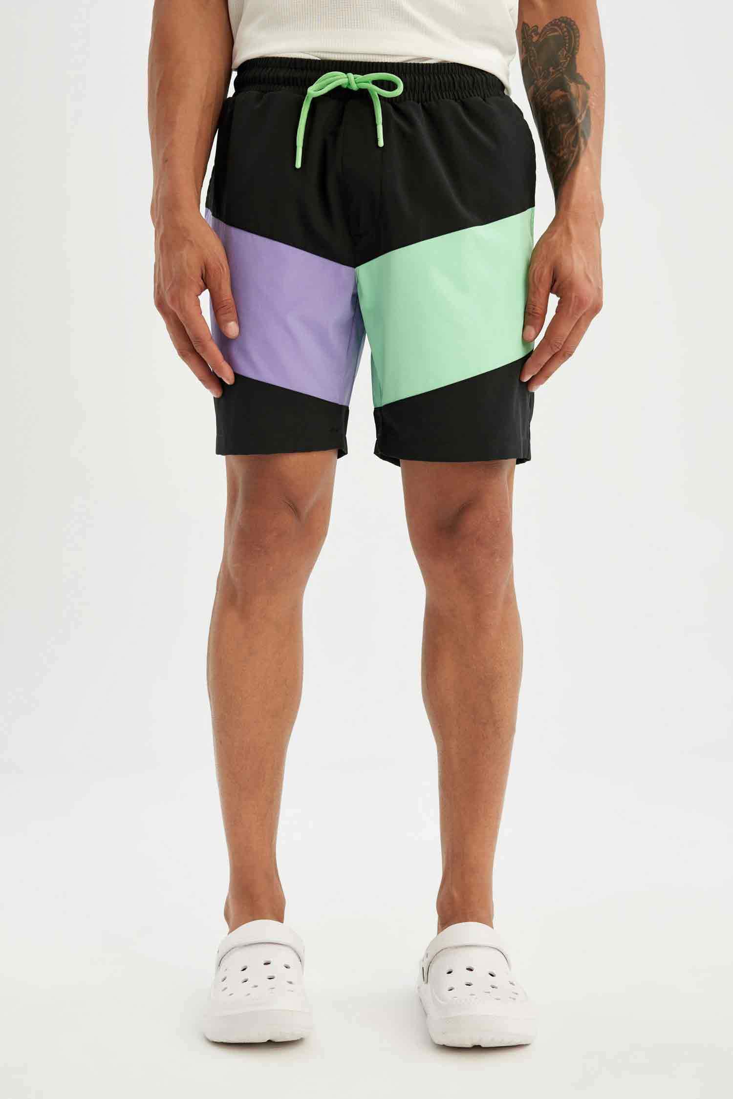 شورت بحر قصير قصة عادية محكم من DeFactoFit