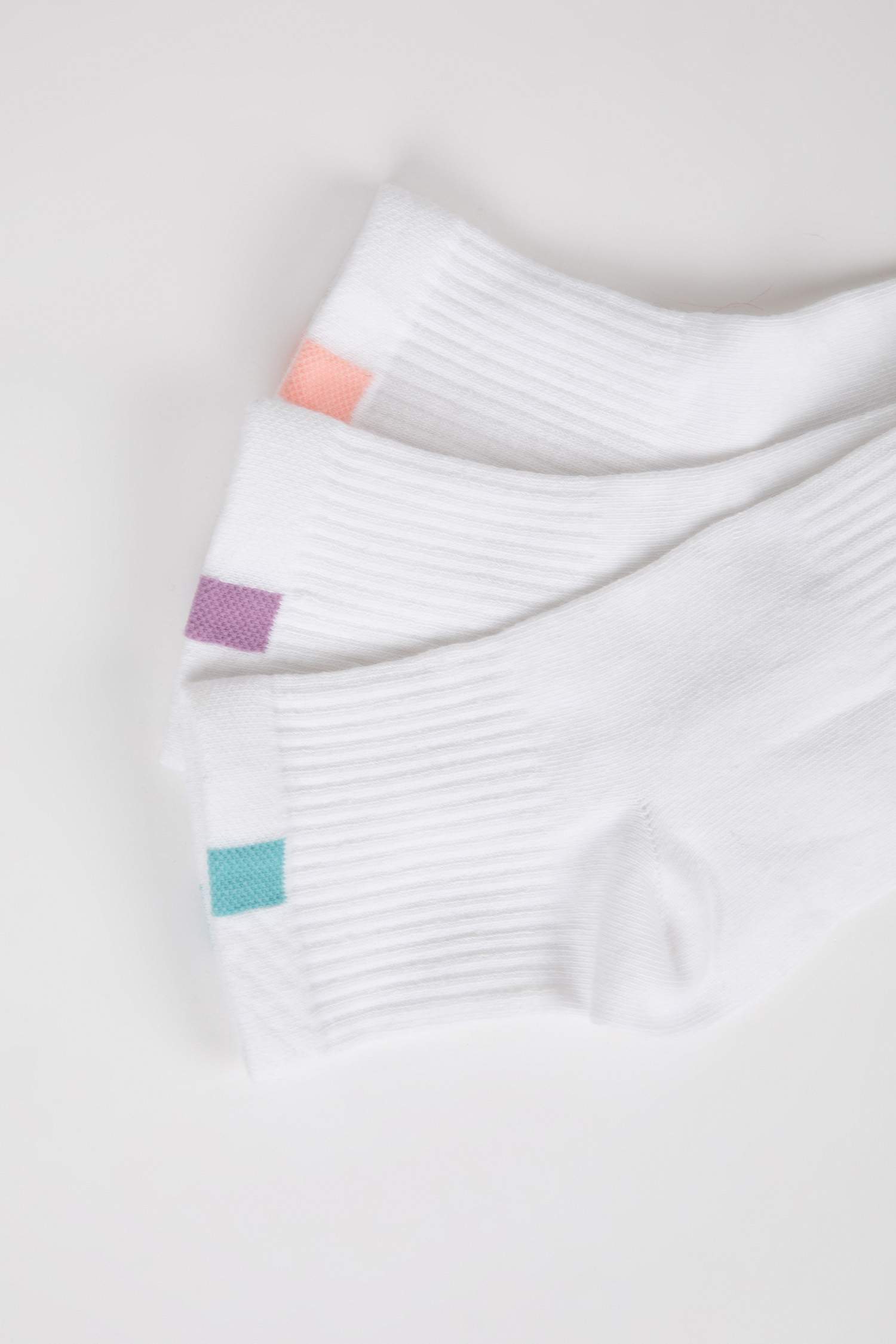 Woman 3 piece Short Socks