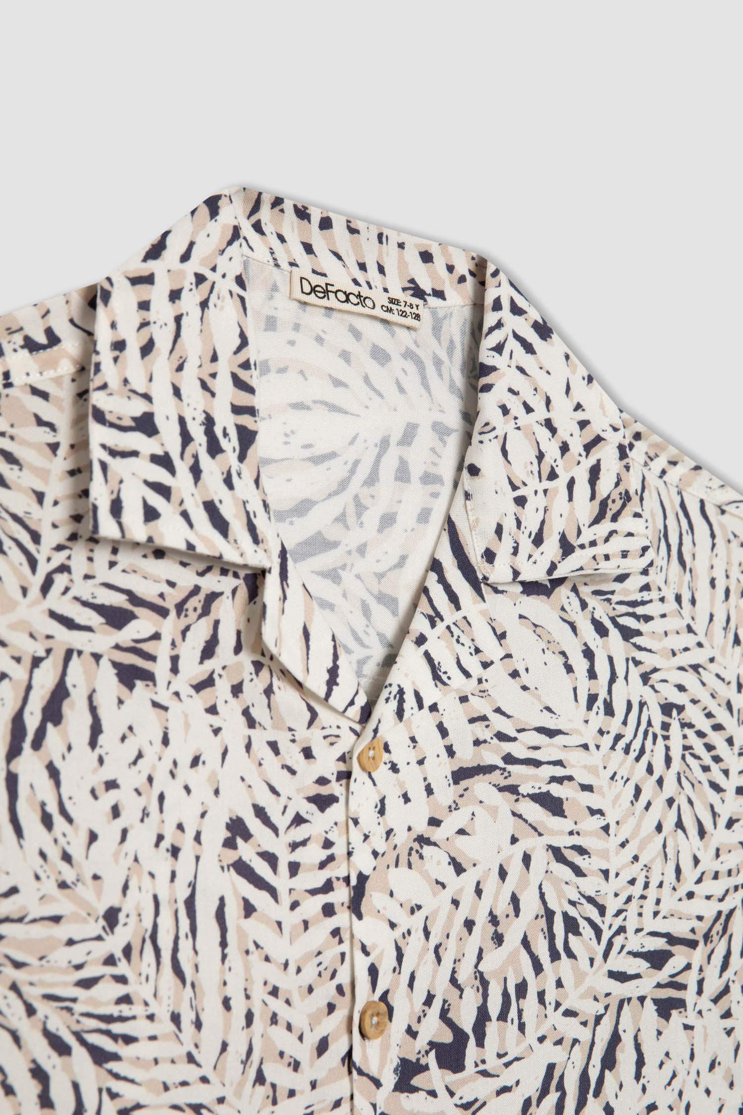 Erkek Çocuk Oversize Geniş Kalıp Polo Yaka Desenli Viskon Kısa Kollu Gömlek