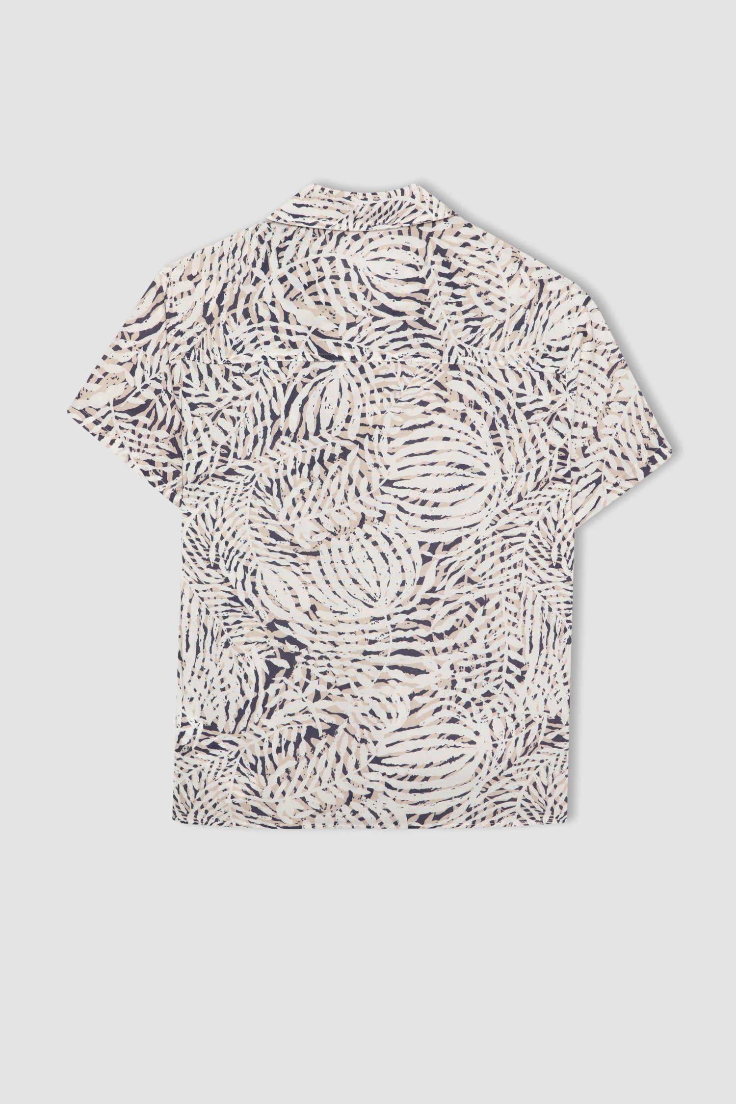 Erkek Çocuk Oversize Geniş Kalıp Polo Yaka Desenli Viskon Kısa Kollu Gömlek