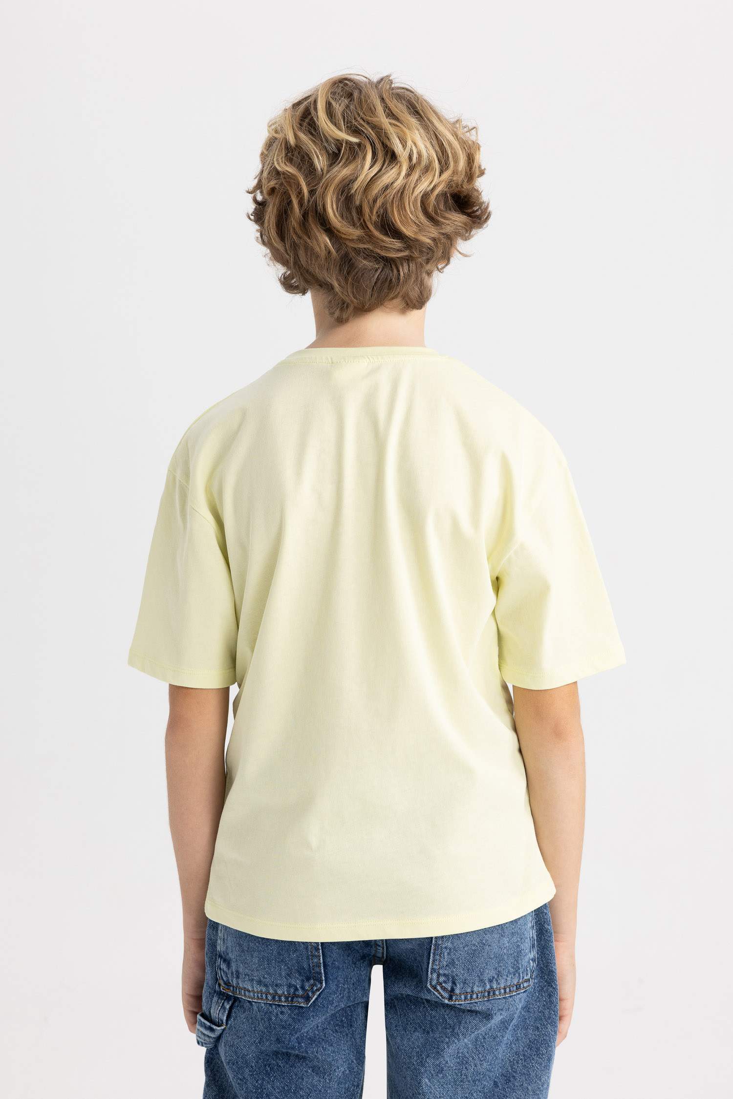 تيشيرت ولادي نص كم واسع برقبة مستديرة