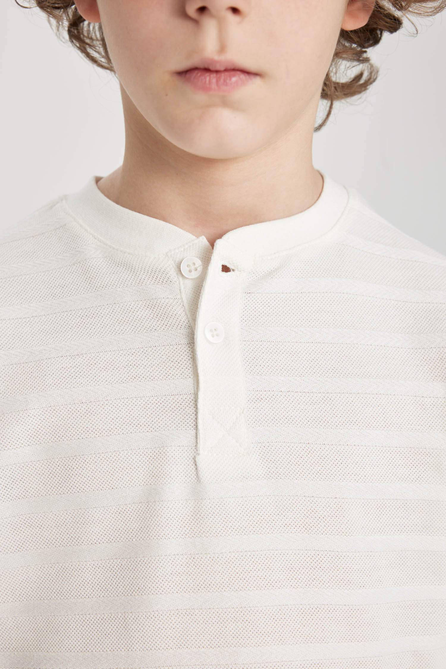 Erkek Çocuk Oversize Geniş Kalıp Hakim Yaka Kısa Kollu Tişört