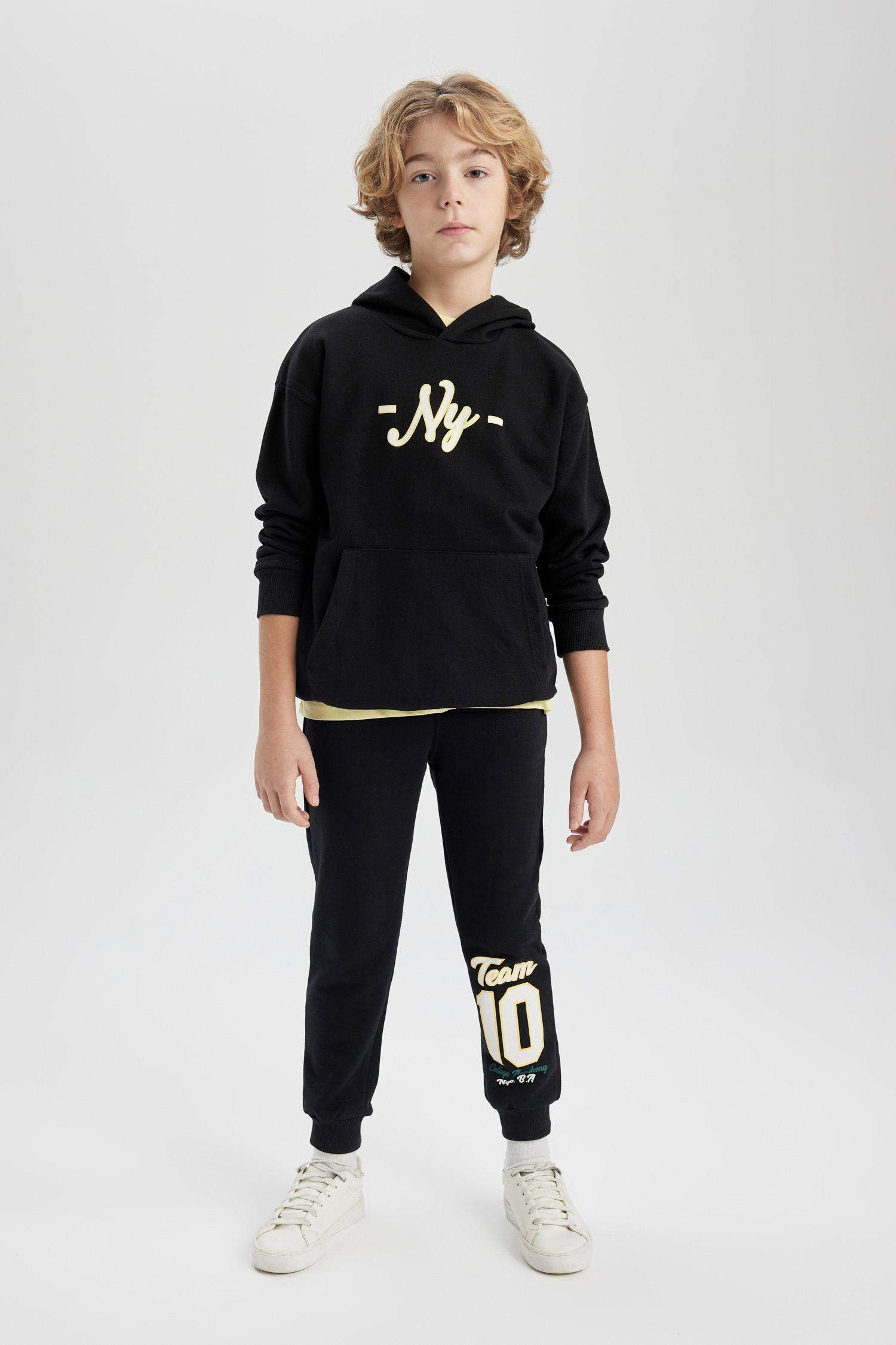 Boy Oversize Fit Hooded Sweatshirt