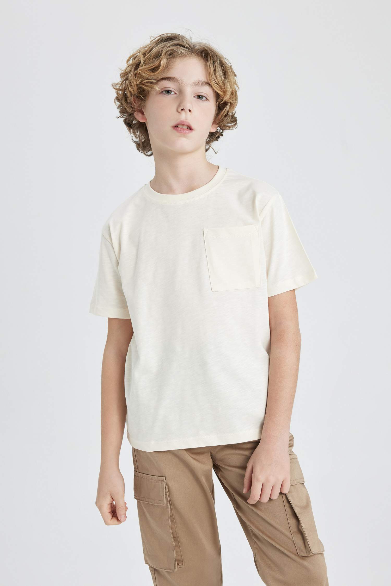 تيشيرت نص ردن قصة عادية بياخة مستديرة