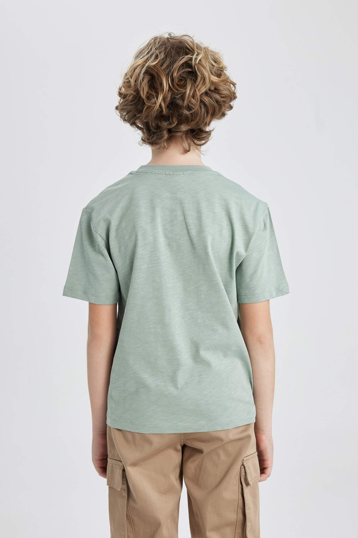 تيشيرت نص ردن قصة عادية بياخة مستديرة