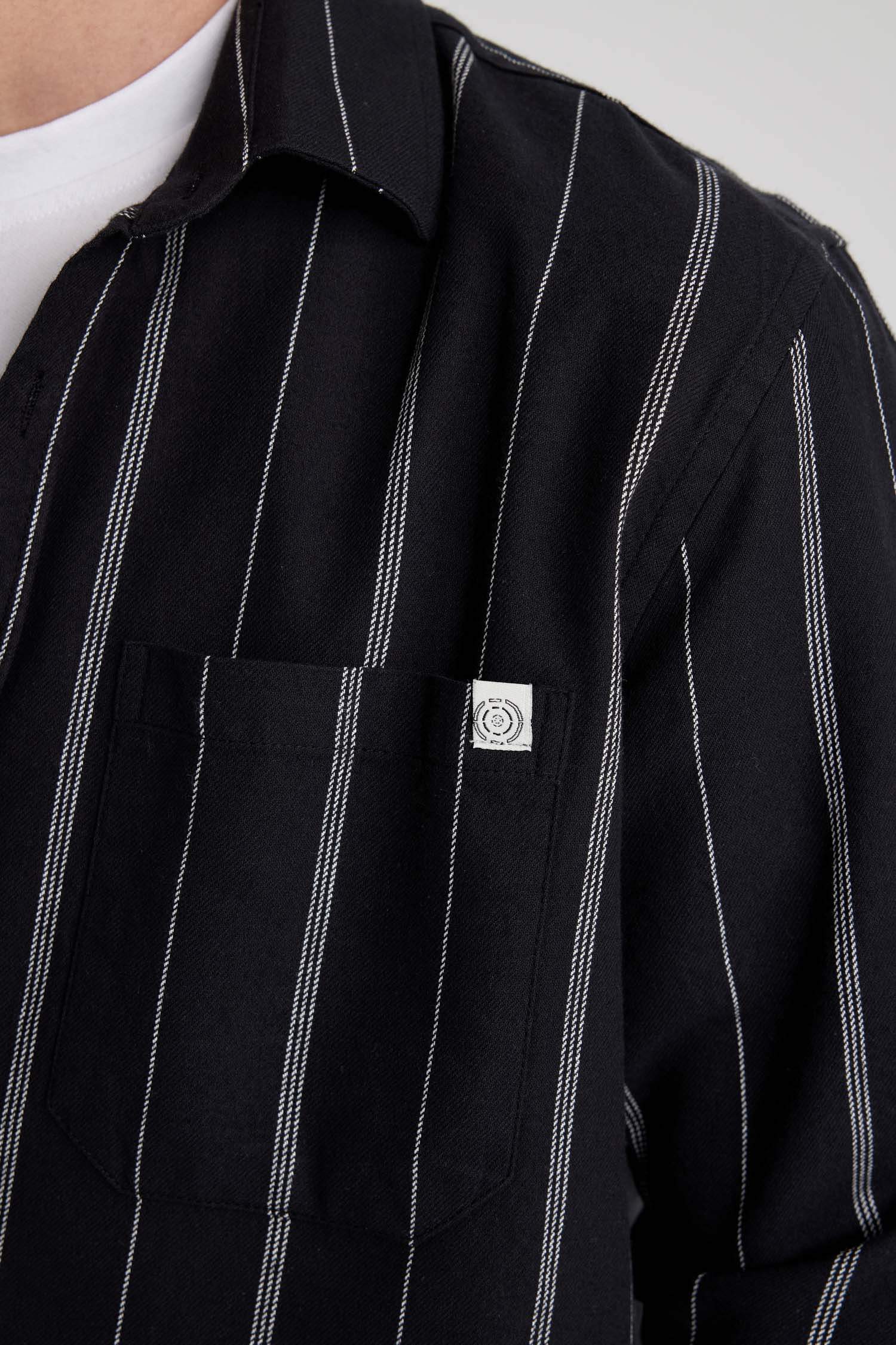 Regular Fit Çizgili Cepli Pamuklu Uzun Kollu Gömlek