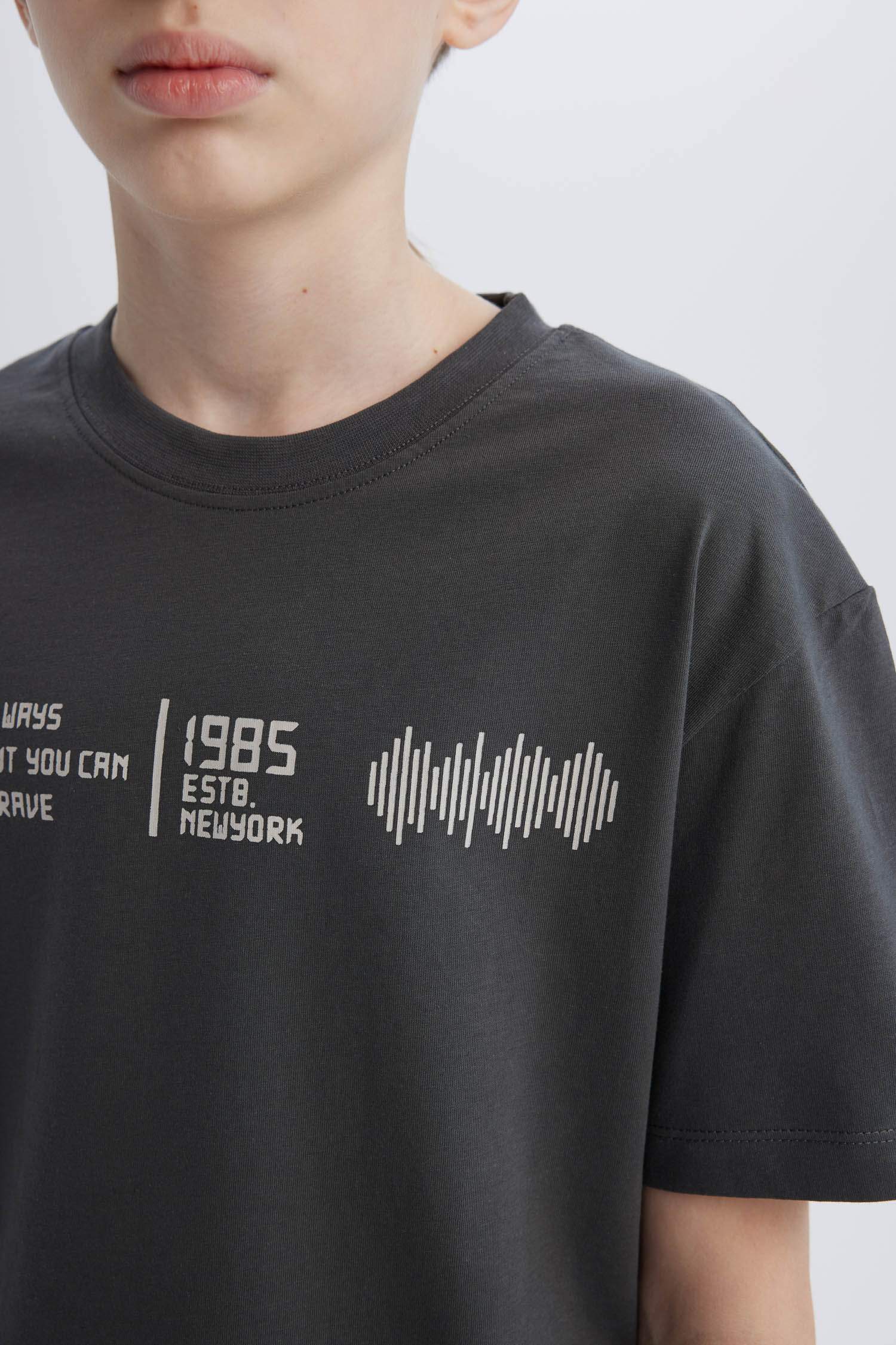 Boy Oversize Fit Crew Neck Printed T-Shirt