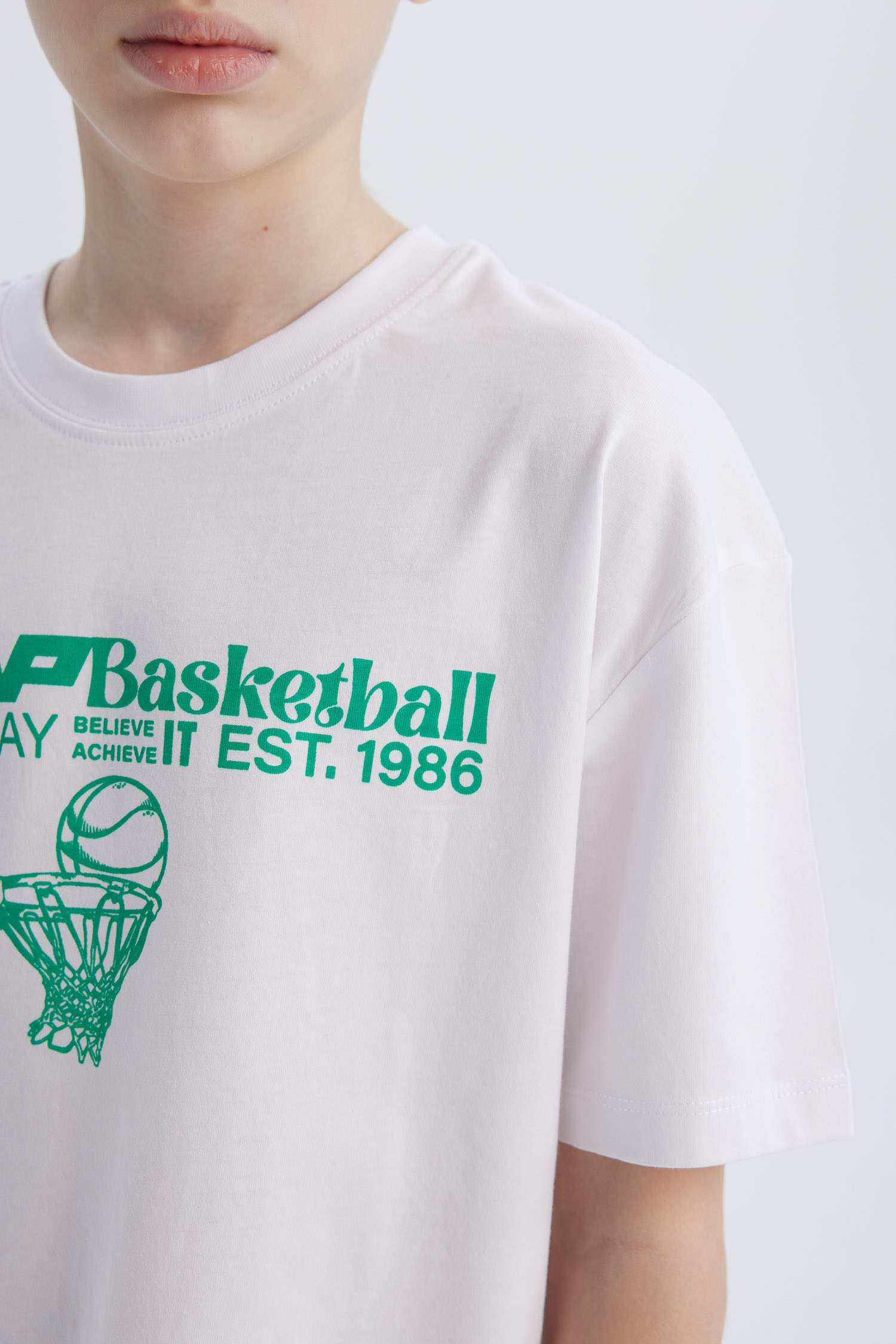 تيشيرت أولاد نص كم اوفر سايز مطبوع برقبة مستديرة