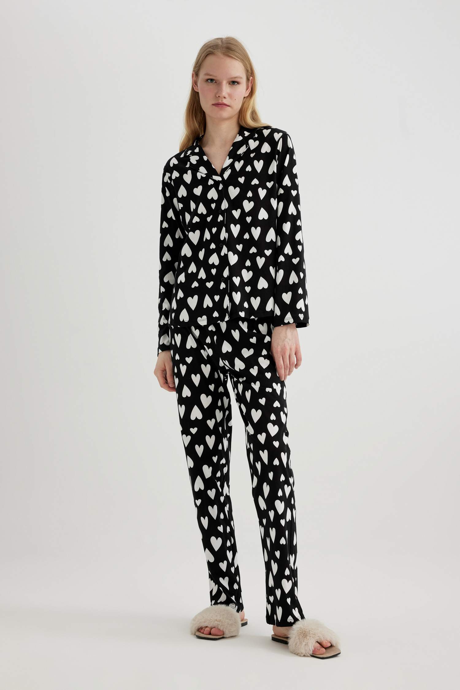 Pijama Takımı Kalp Desenli Uzun Kollu Üst Uzun Alt