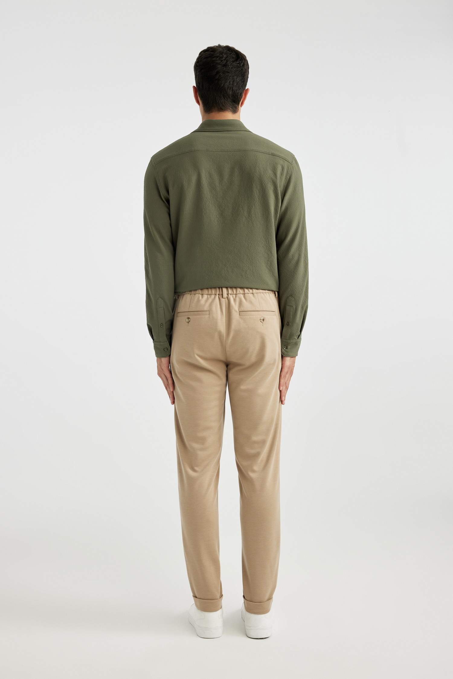 سروال جوجر ستريج بحافة مطوية