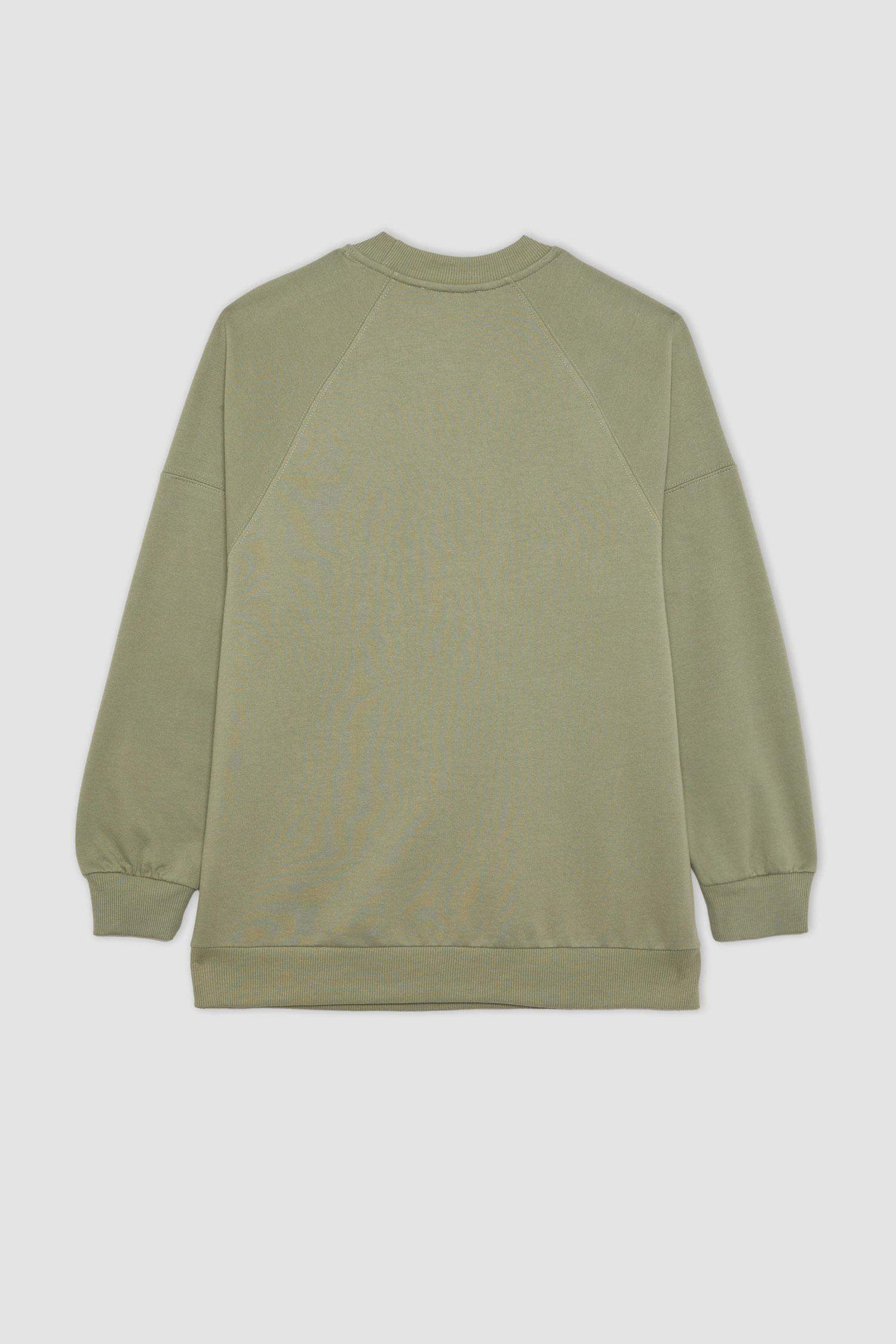 سويت تونيك خفيف كاكي فاتح قصة عادية بياقة مستديرة ببطانة ناعمة