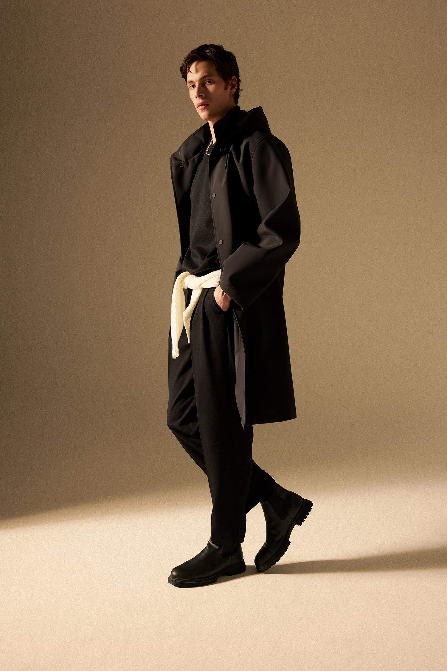 Kapüşonlu Suni Deri Parka Çıtçıt Kapamalı Cepli