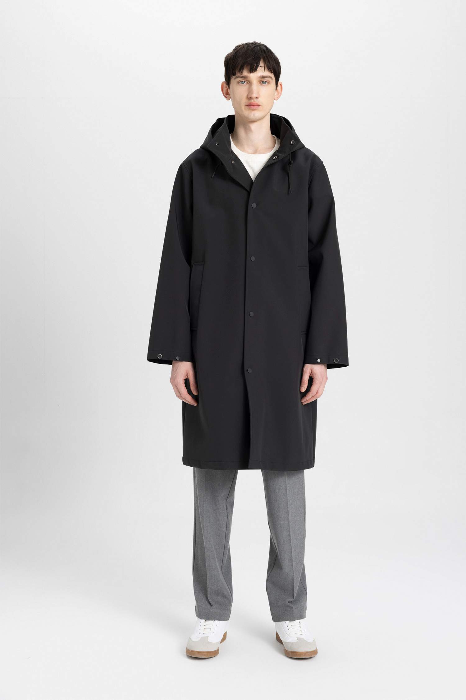 Kapüşonlu Suni Deri Parka Çıtçıt Kapamalı Cepli