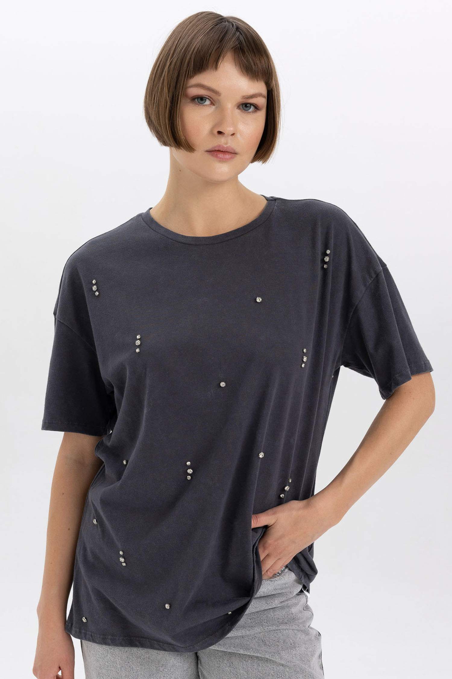 Футболка оверсайз с круглым вырезом