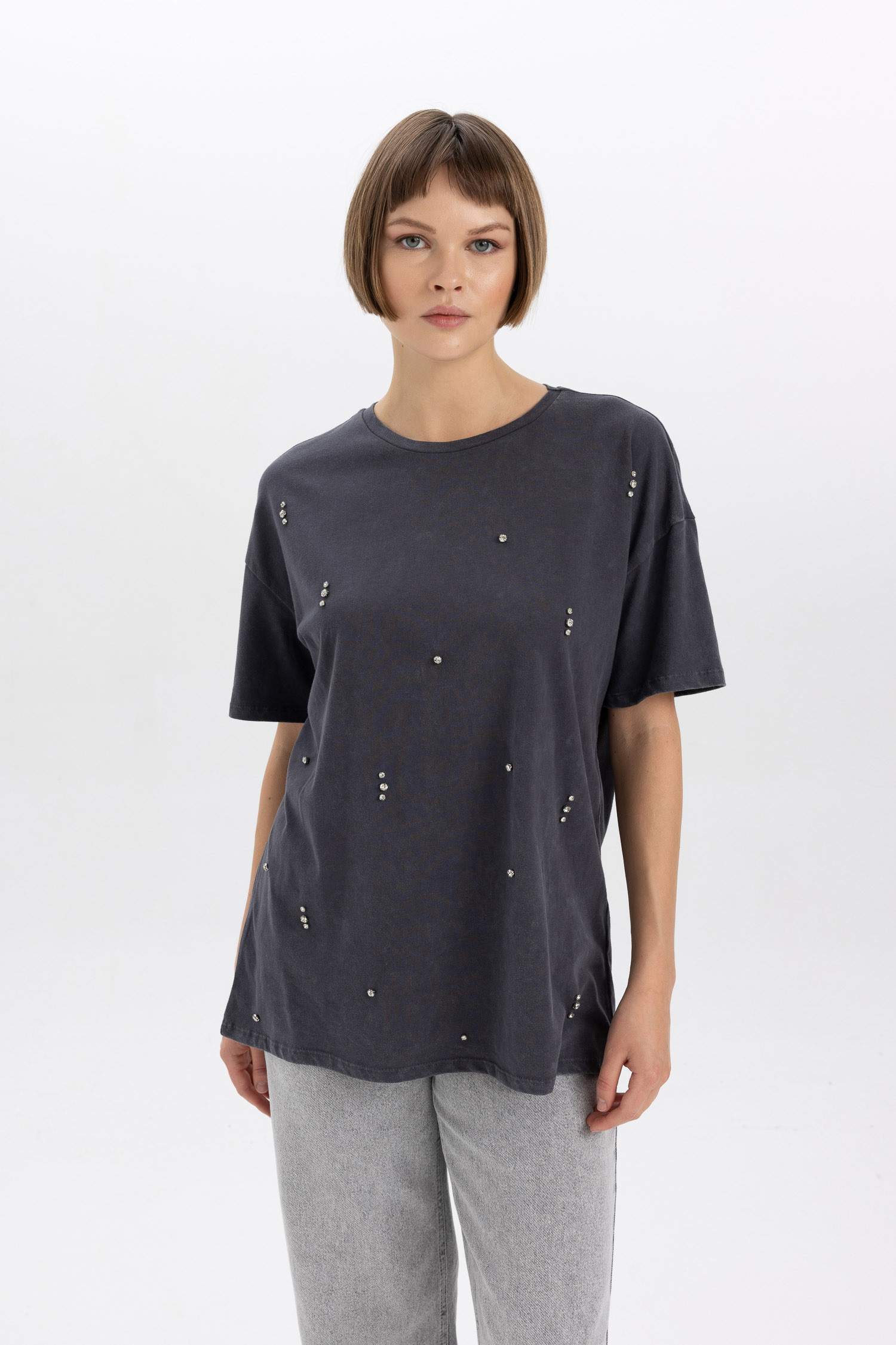 Футболка оверсайз с круглым вырезом